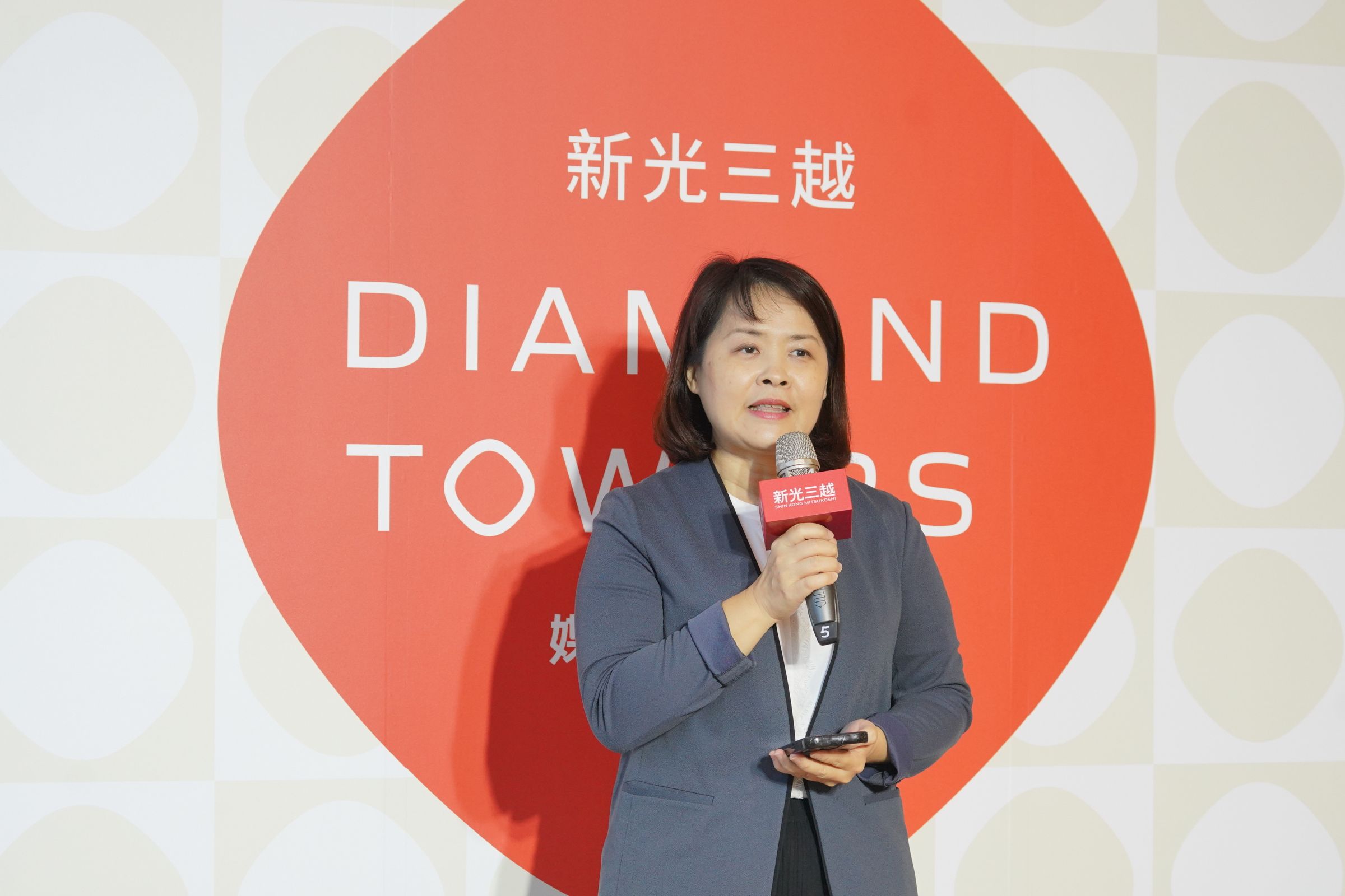 新光三越Diamond Towers今天開箱,餐飲、精品是主力。