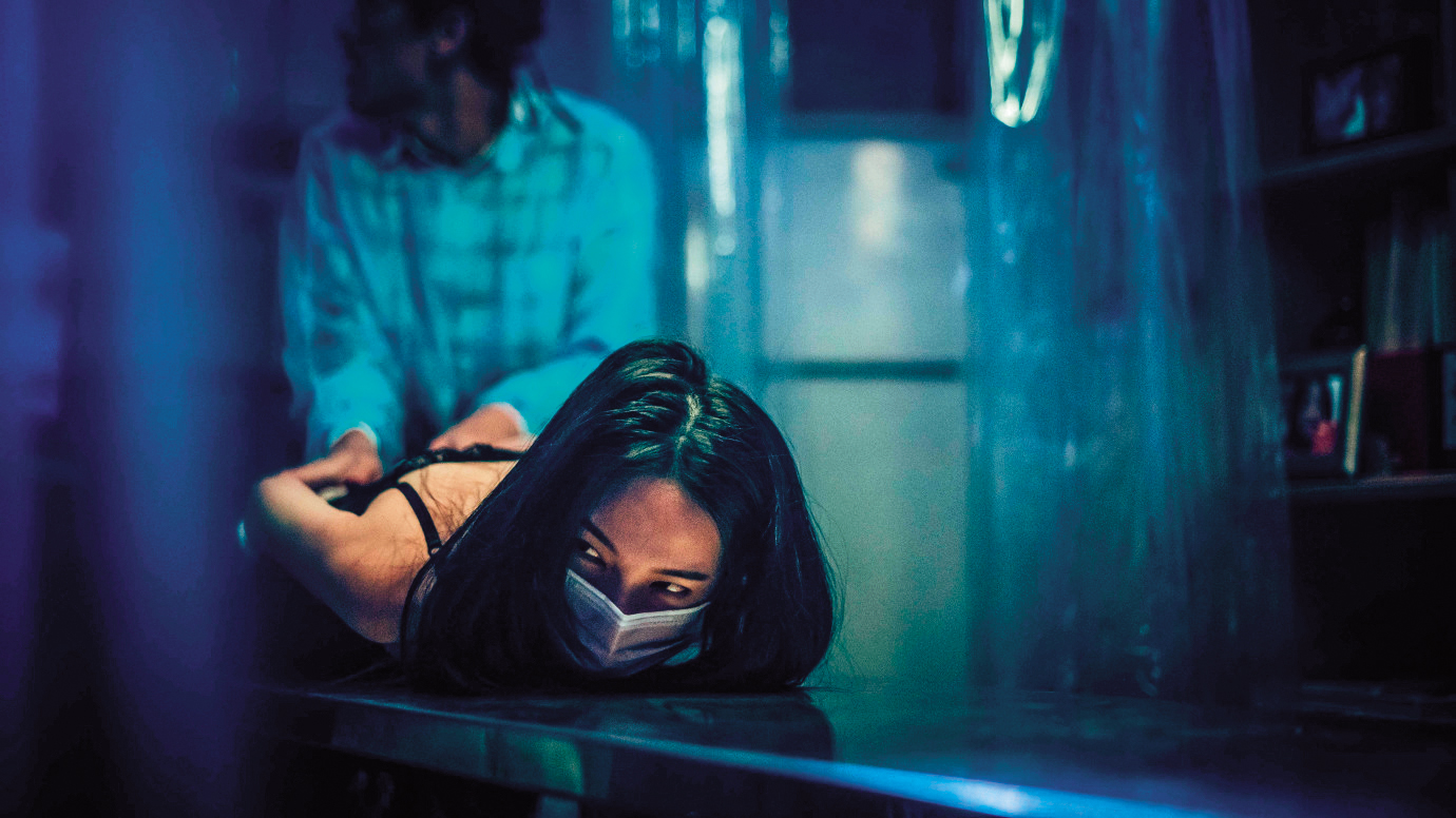 林映唯飾演的性工作者與其餘4人，各自為情為權為利，上演一連串陰差陽錯的追逐與殺戮。（滿滿額提供）