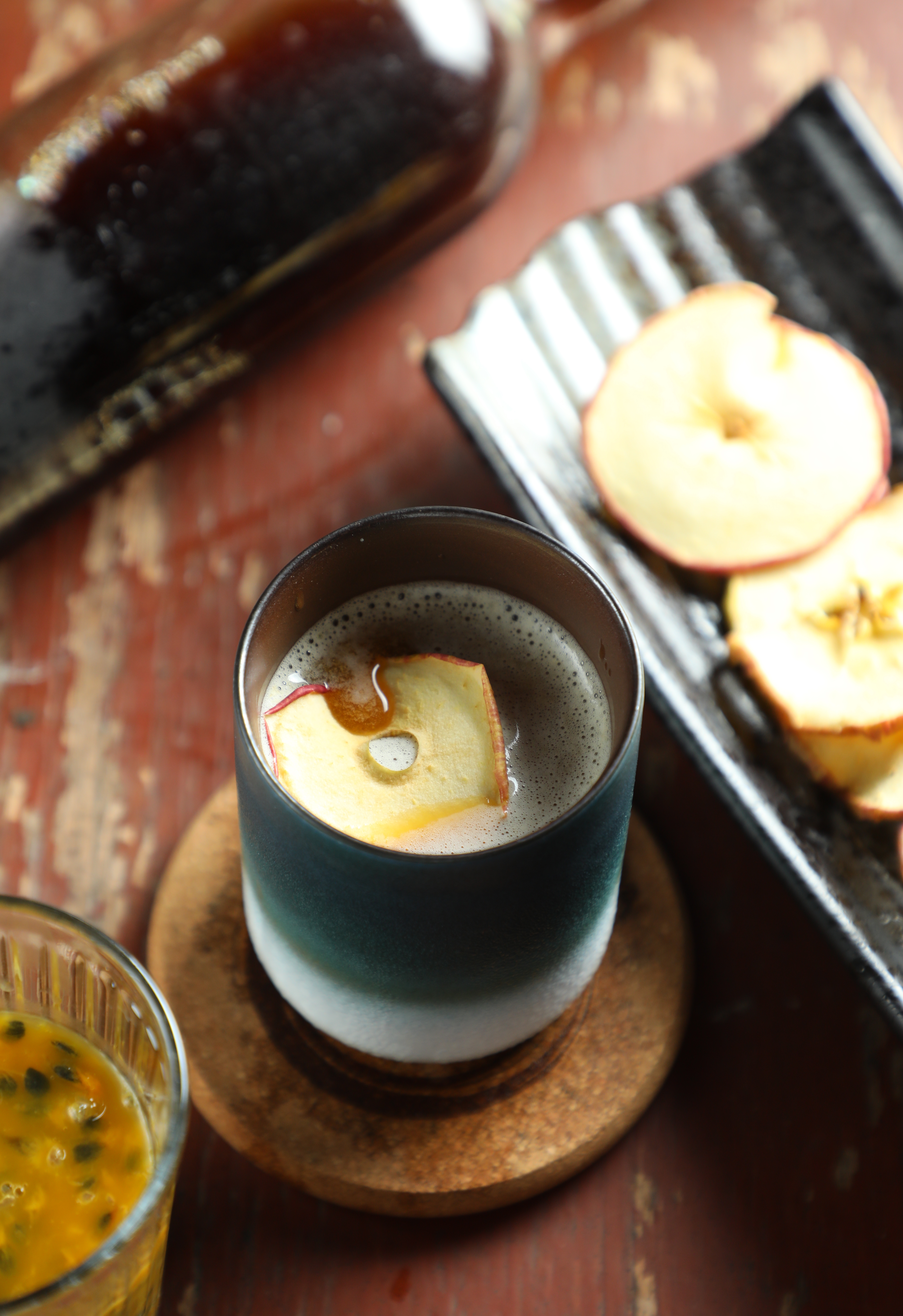 喝了「步調」才知道紅烏龍茶酒與百香果可以這麼搭。(280元/杯)