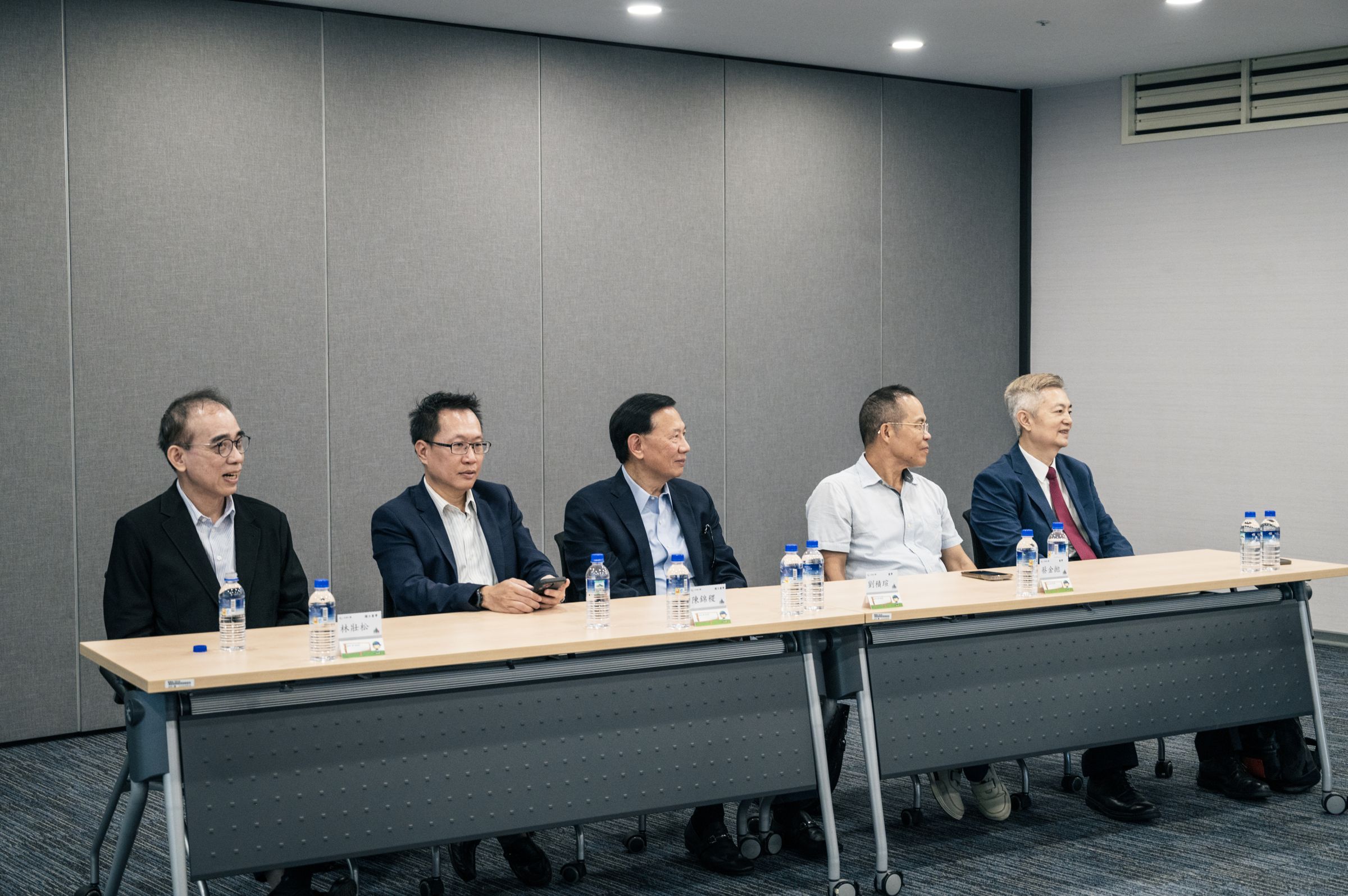 全球人壽董事會成員親臨台中分公司查訪友善服務設施,挹注全新思維及啟發,讓服務品質更加提升。