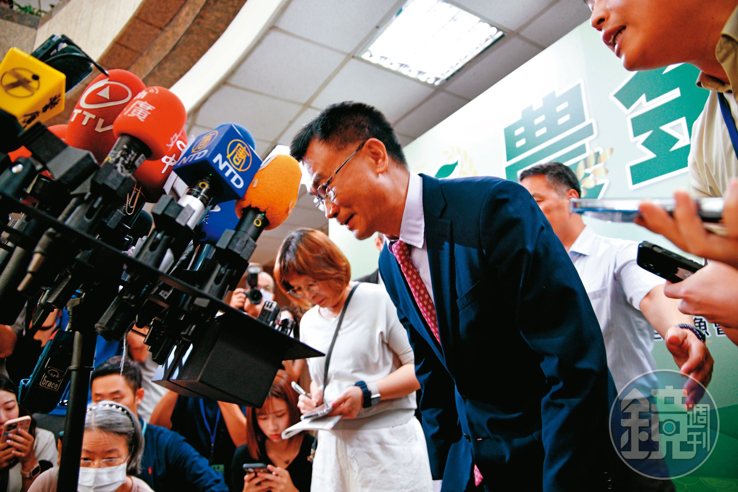 農業部長陳吉仲日前已為進口蛋爭議請辭下台。