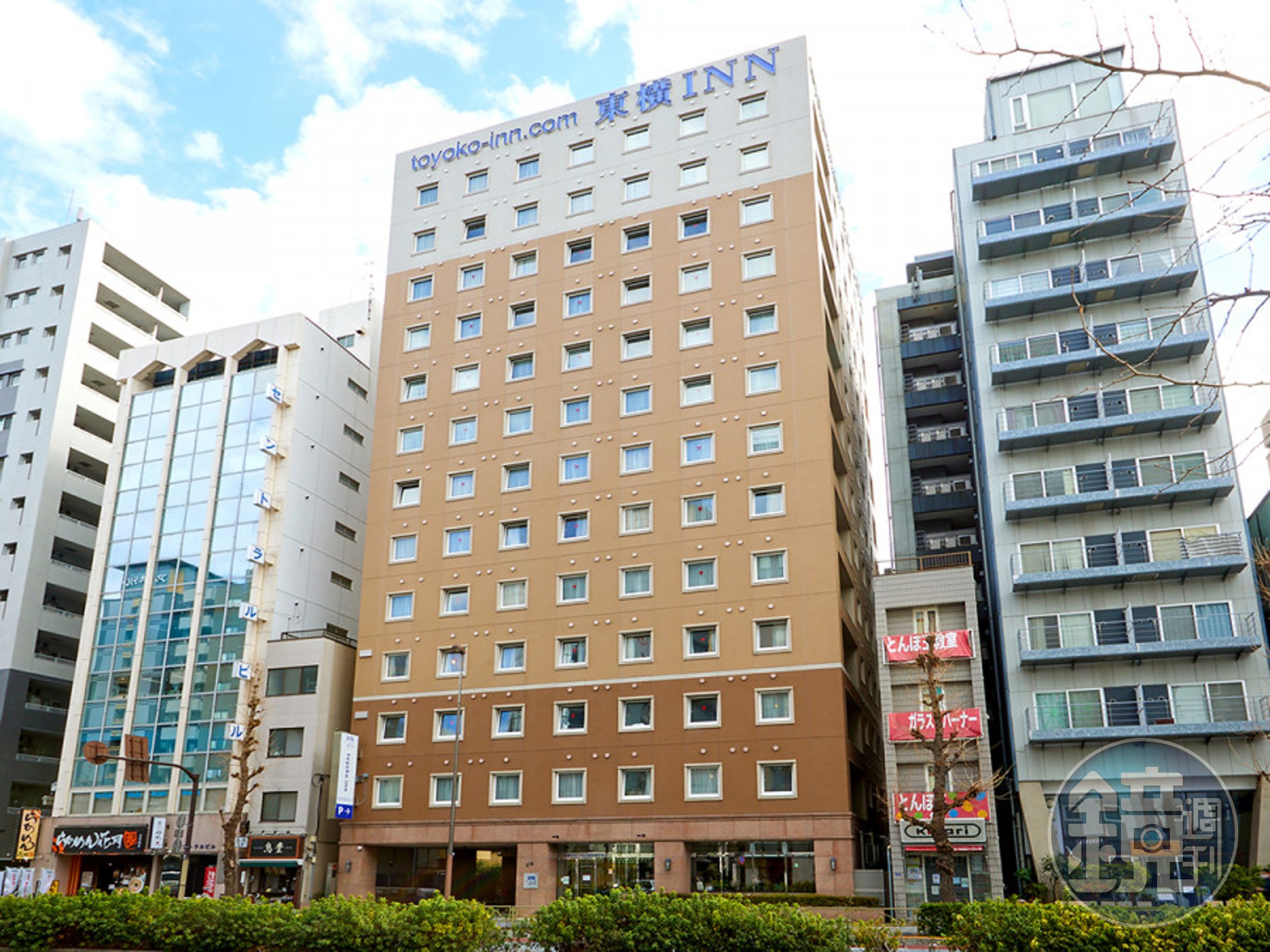有鄉民整理列出入住東橫INN的4大優點，包含整體乾淨、床睡起來OK、附早餐、住10送1單人房。（翻攝自東橫INN官網）