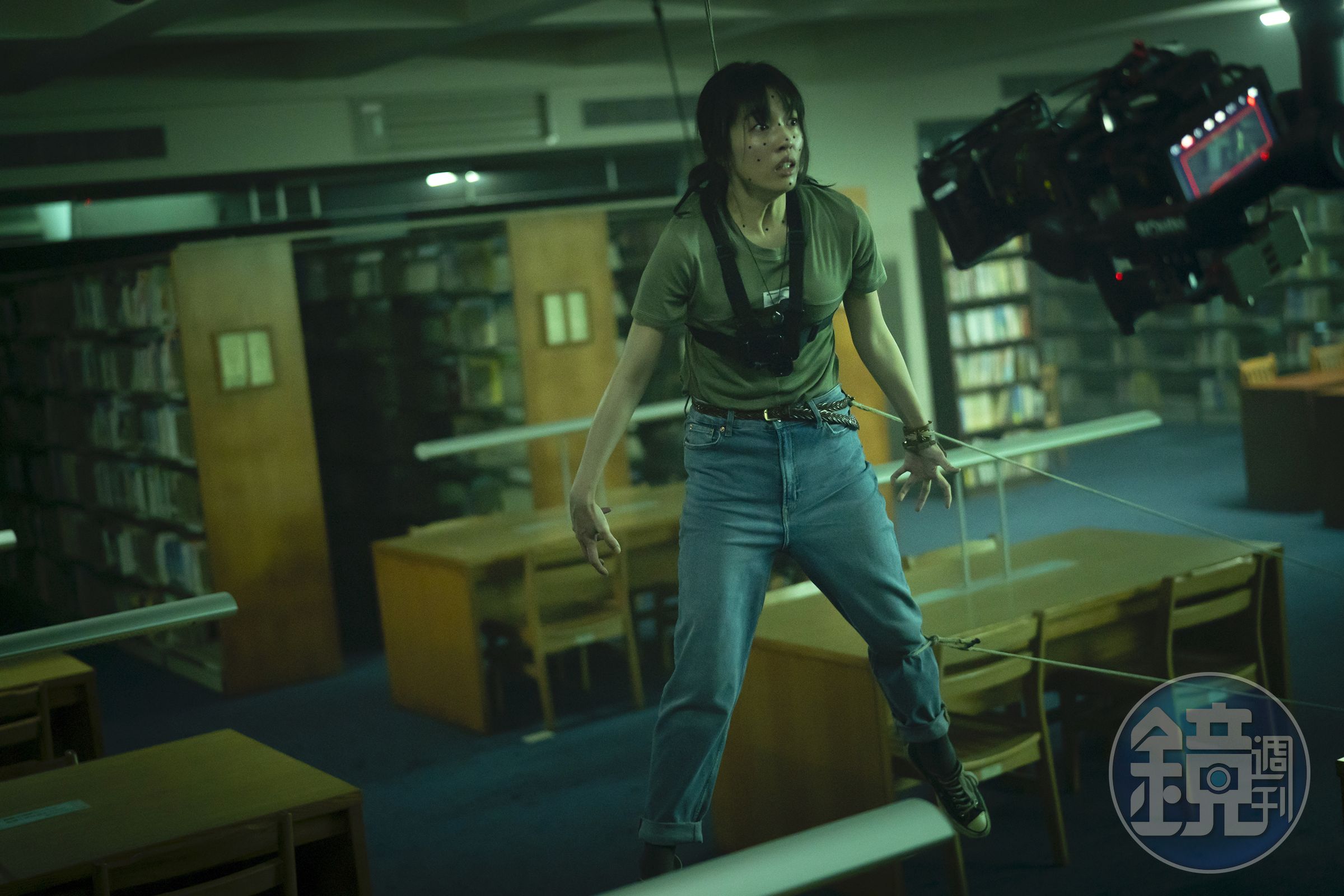 王渝萱在《女鬼橋2:怨鬼樓》中有許多特效動作以呈現驚恐效果。(夢想動畫提供)
