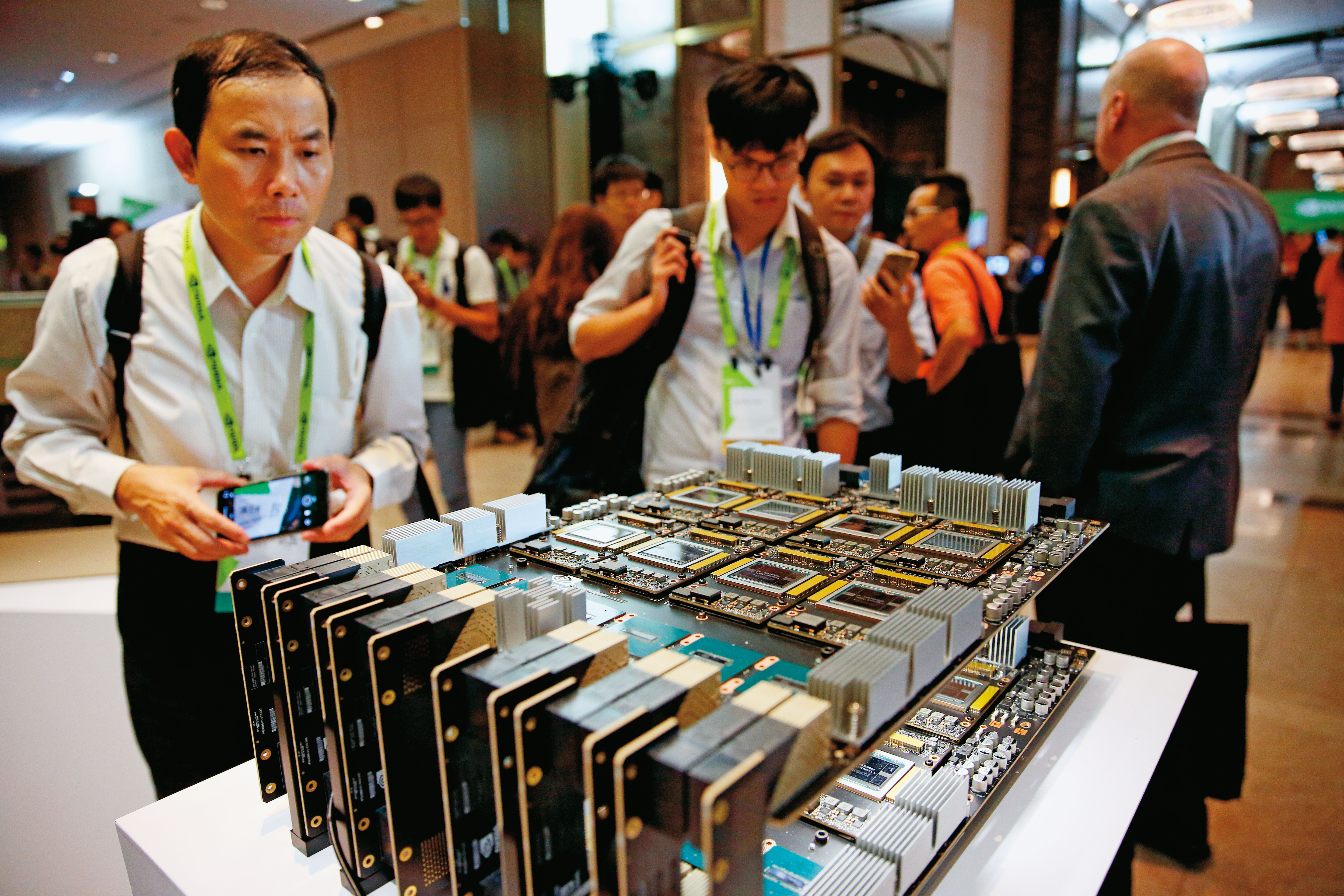 AI領導廠輝達（NVIDIA）急缺CoWoS，相關供應鏈正積極建置產線。