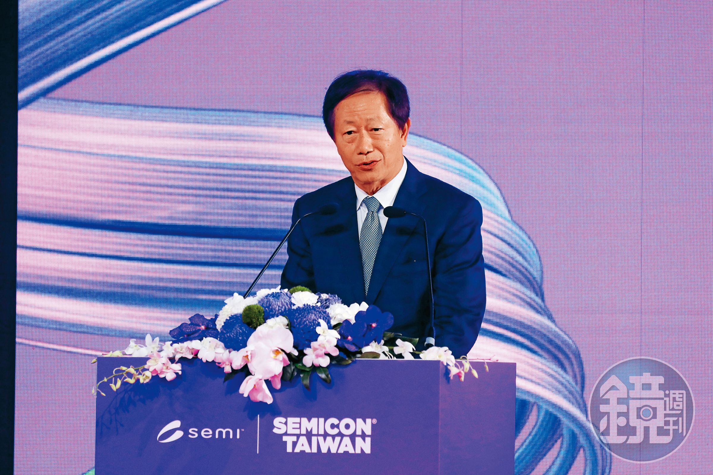 台積電董事長劉德音表示,現在市場不缺AI晶片,而是缺CoWoS。