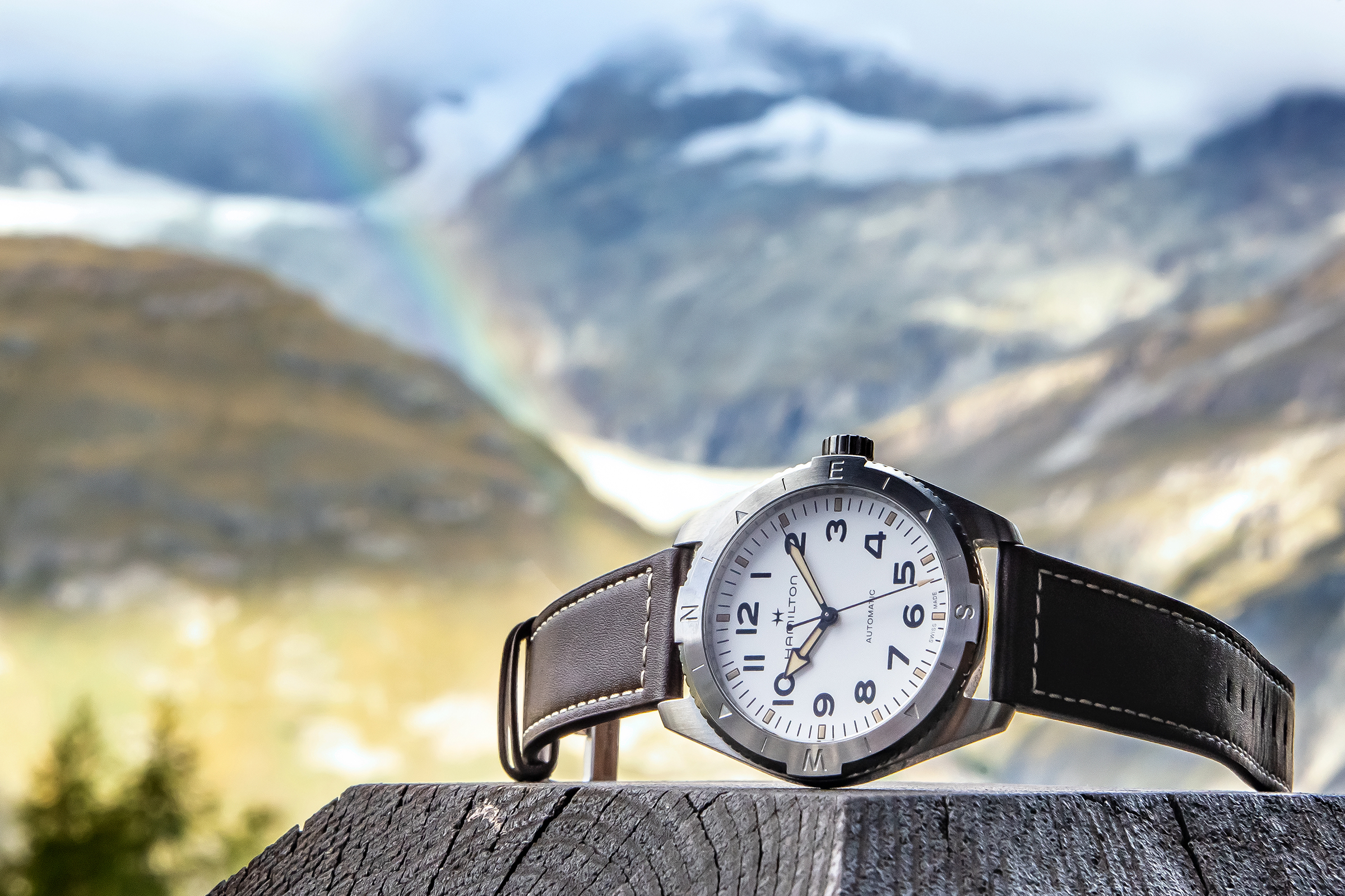 漢米爾頓在瑞士策馬特發表最新的卡其陸戰遠征系列。