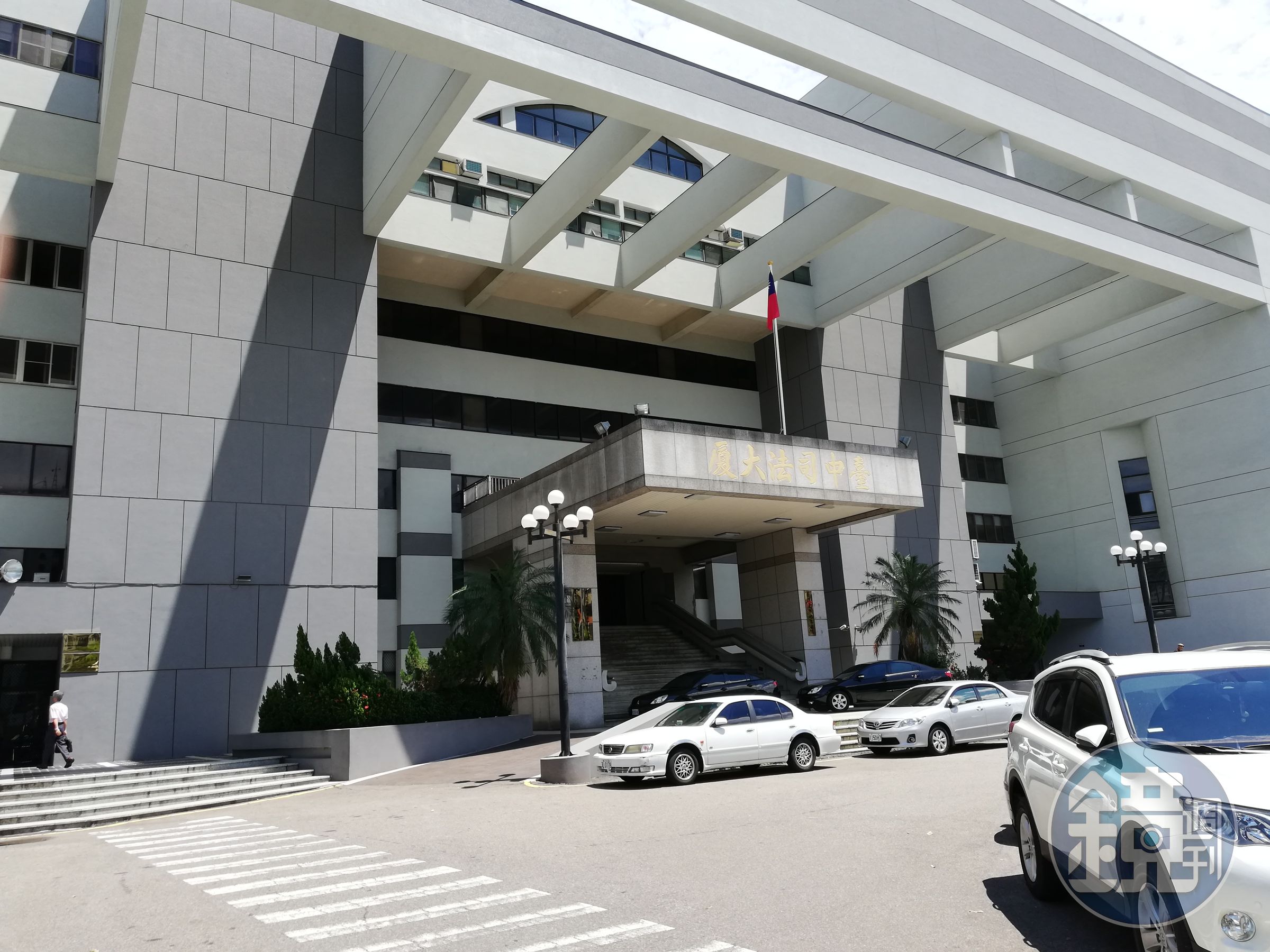 少校飛官偷拍女友裸照,被台中地院法官判拘役100天。(本刊資料照)