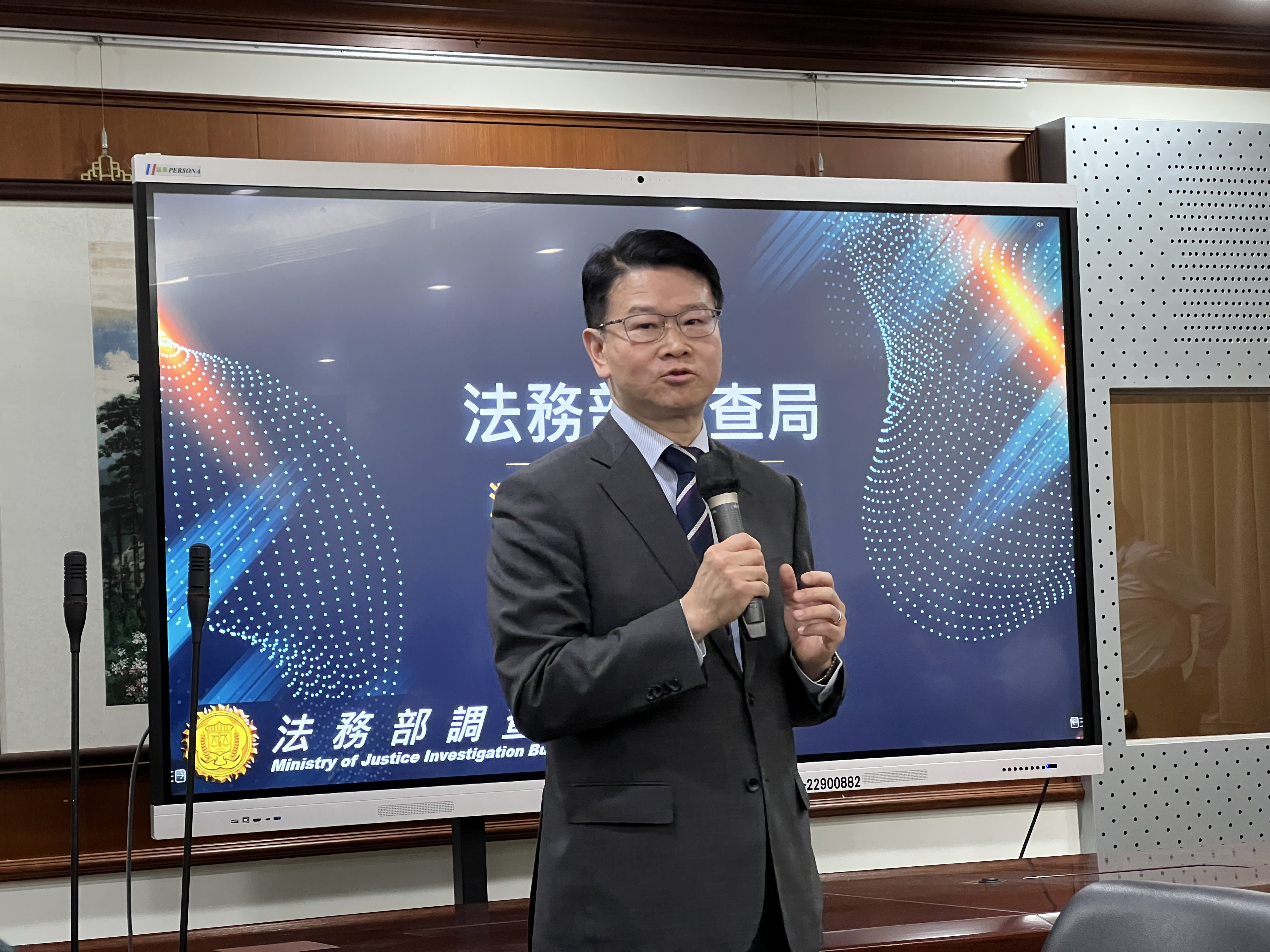 被點名在桃園地檢署檢察長期間簽結鄭文燦貪污案，王俊力澄清表示並無預設立場。（本刊資料照）