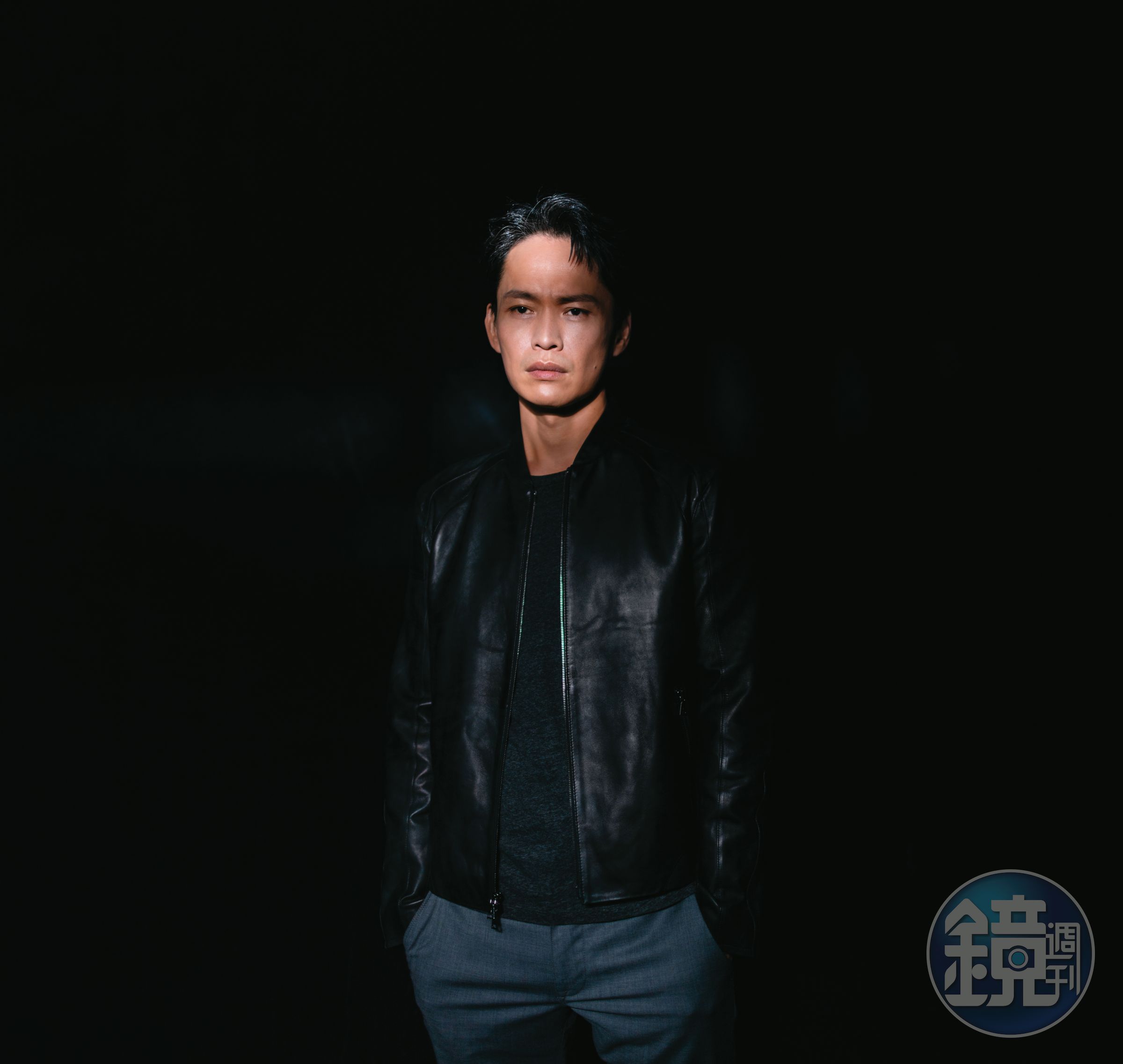 不會因為戲分少而隨便，反而會更認真去演，抱著「即使只有一句台詞，更要演到讓人記得」的精神，黃鐙輝樂此不疲。