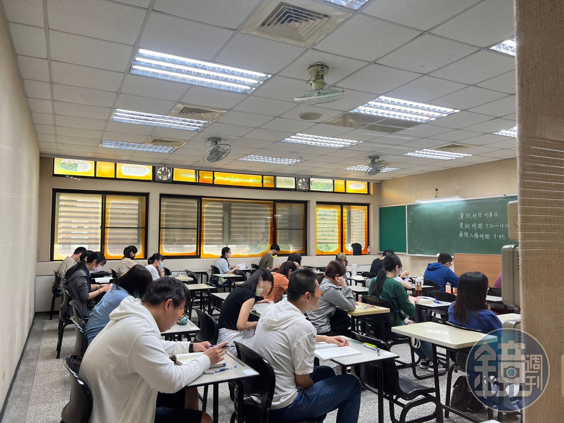 北檢今公告錄取10位檢察官助理,將協助檢方辦理卷證分析、資料蒐集整理、製作簡報、執行業務等檢察官交辦事項。
