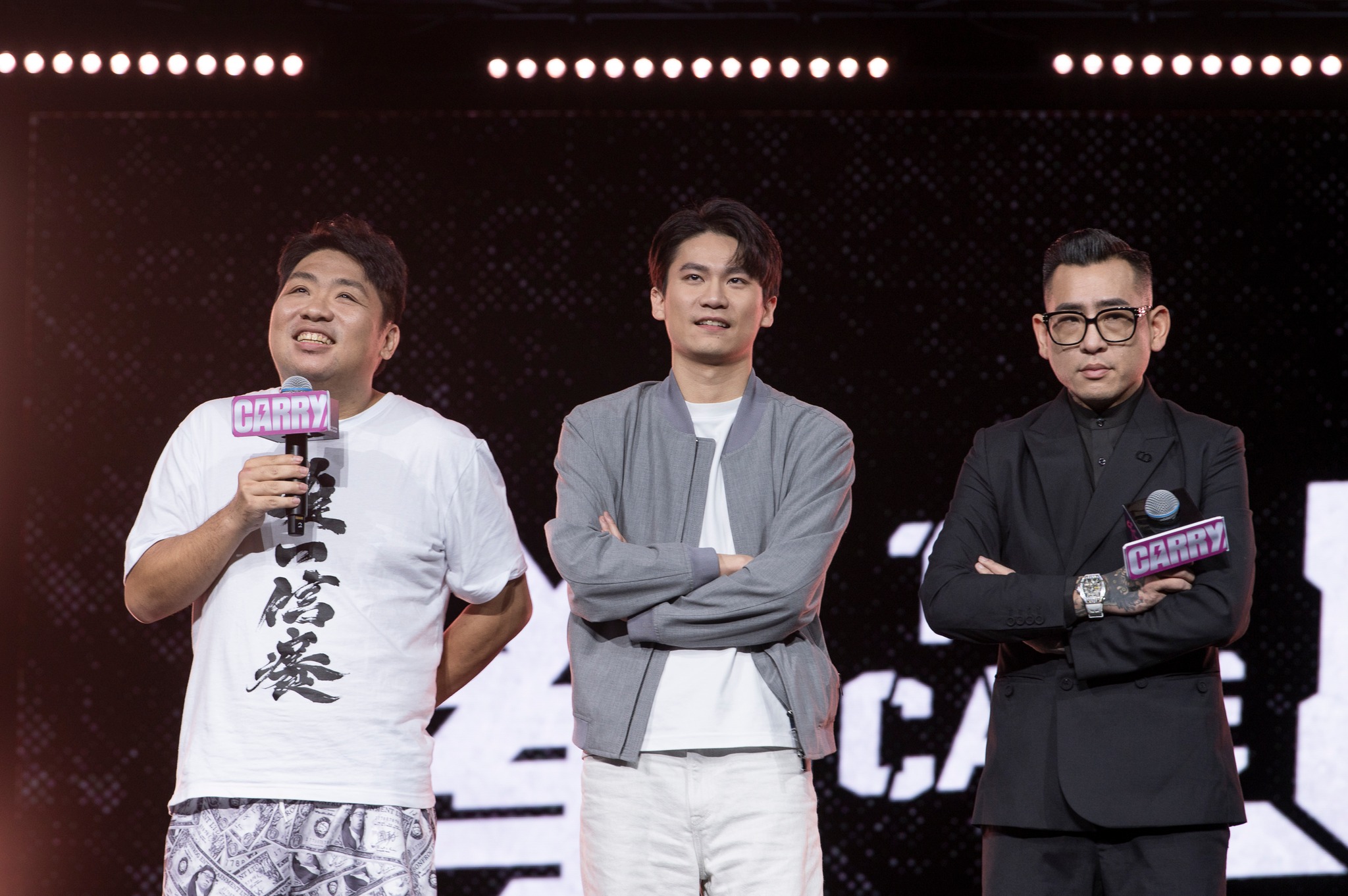《拳上 2024》昨晚在小巨蛋登場,網紅「統神」張嘉航對上「蹦闆」呂育銓,雙方打好打滿6回合,最終評審判定蹦闆獲勝。(翻攝自CFC鍇睿格鬥冠軍賽IG)