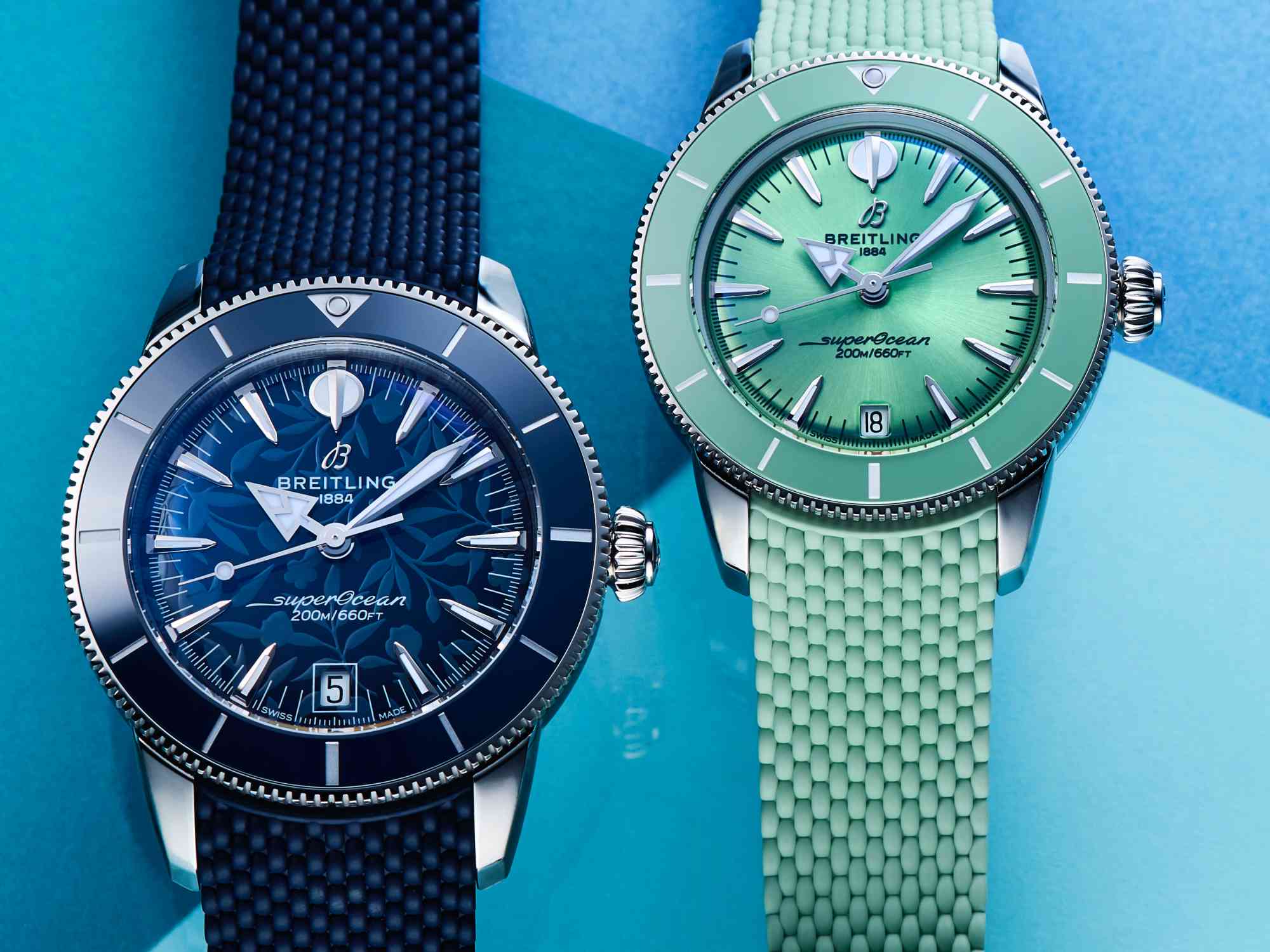 百年靈為Superocean Heritage進行改款，除了錶帶銜接處、錶殼細節修飾得更加精緻，最大重點在於自製大三針B31機芯加入陣容。圖中左款為Kelly Slater限量錶，錶徑40mm，搭載B31自製機芯，面盤上的熱帶葉影圖騰代表Kelly Slater創下的衝浪傳奇。右款為 36mm 的女錶款，色彩鮮豔，搭載B10機芯。防水皆為200米。 定價約NT$199,000（Kelly Slater 限量款）；NT$158,000（36mm）