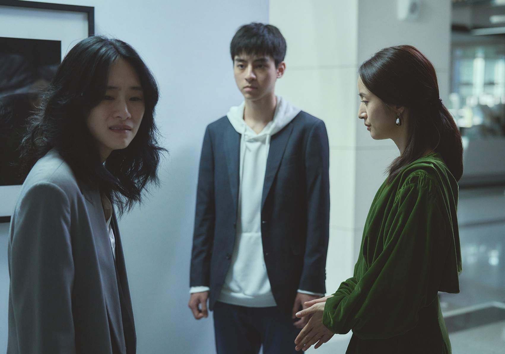 兒子愛上媽媽的前度戀人，一男二女的三角戀關係很詭譎。（周子提供）