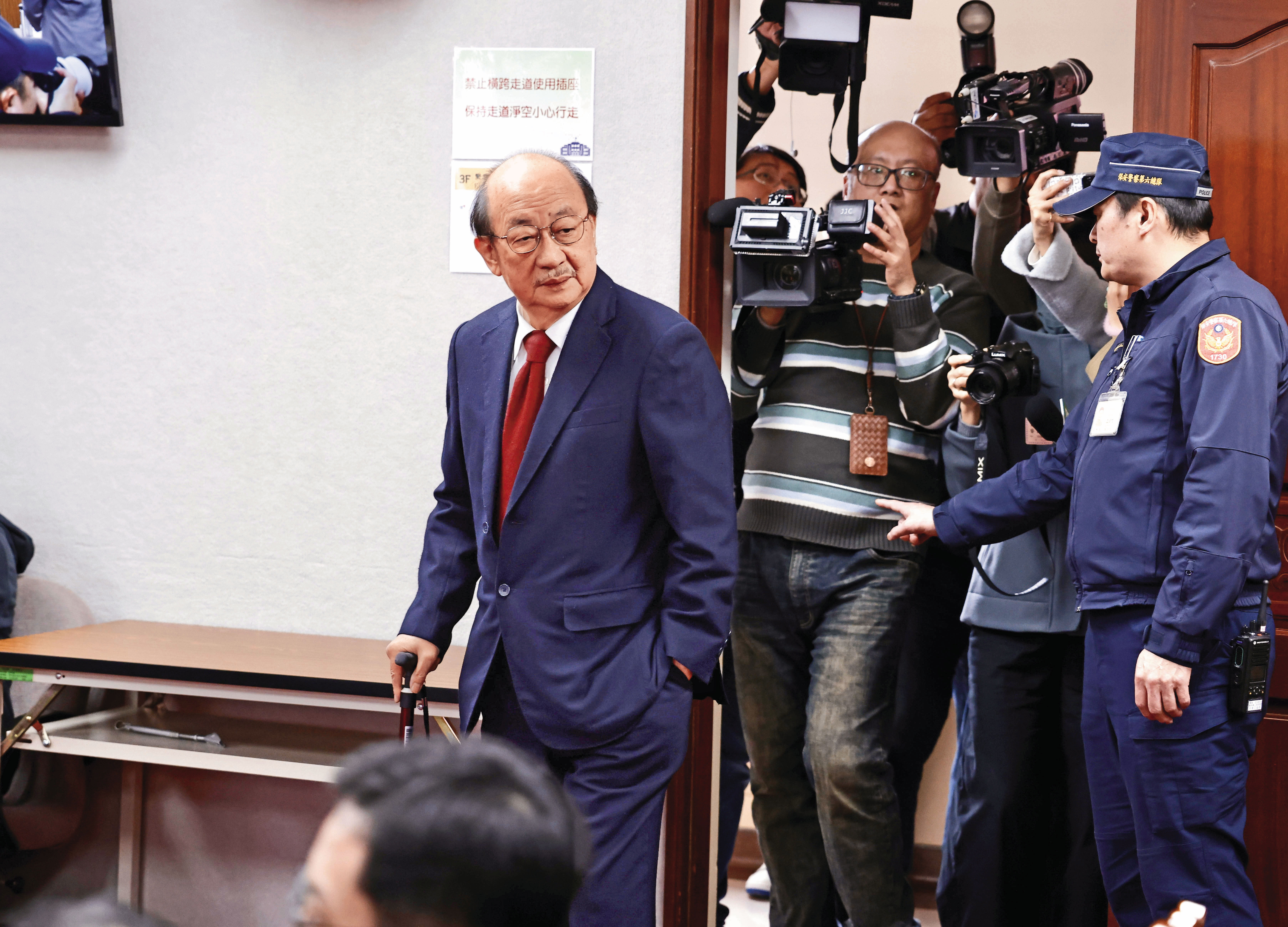 大罷免失利，民進黨立院黨團總召柯建銘的去留引發黨內歧見。