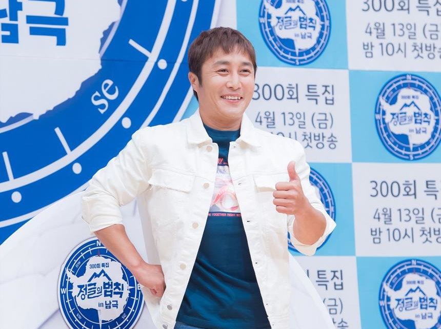 韓星金炳萬被前妻告家暴，男方提出證據反駁。（網路圖片）