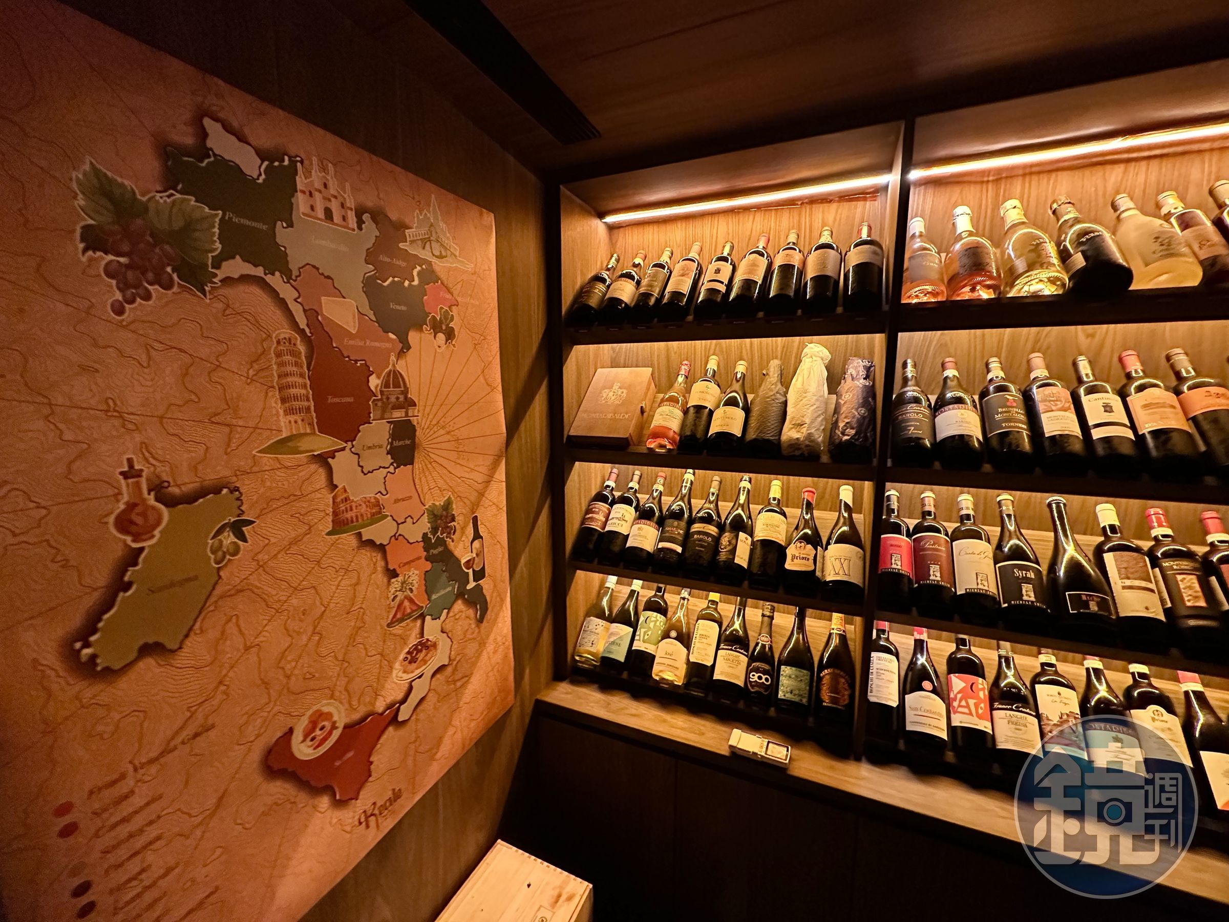 餐廳酒單橫跨義大利南北12個葡萄酒產區,從1瓶550元的親民佐餐酒,到DOCG認證最高等級的冥想酒都喝得到。