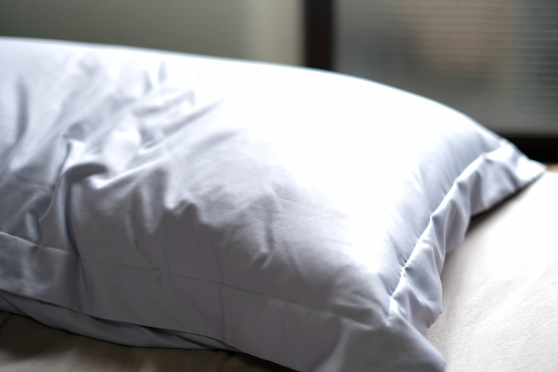 美國加州一名女婿因不堪長期供養岳父，因此用枕頭悶死他。（示意圖，photoAC）