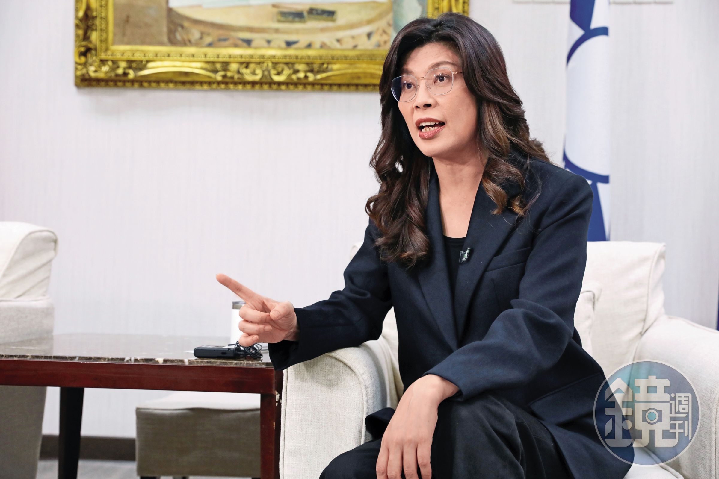 鄭麗文直言,民眾厭倦以民進黨意識形態治國,不該把任何議題泛政治化。