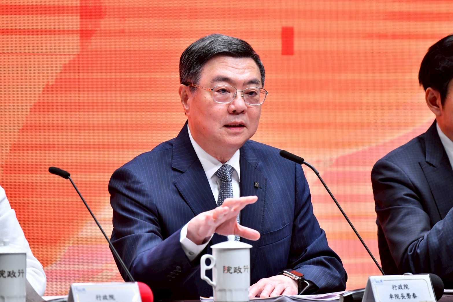 行政院長卓榮泰昨邀各地縣市首長共商《財劃法》爭議。（行政院提供）