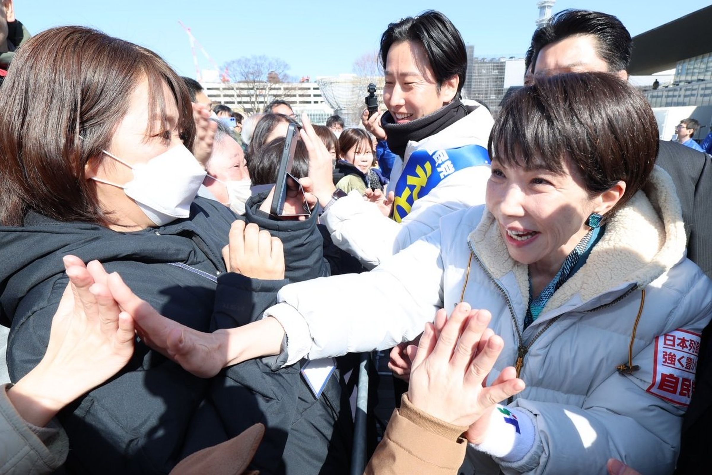 日本首相高市早苗率領的自民黨與日本維新會組成的執政聯盟,在眾議院大選中大獲全勝。(翻攝自X@takaichi_sanae)