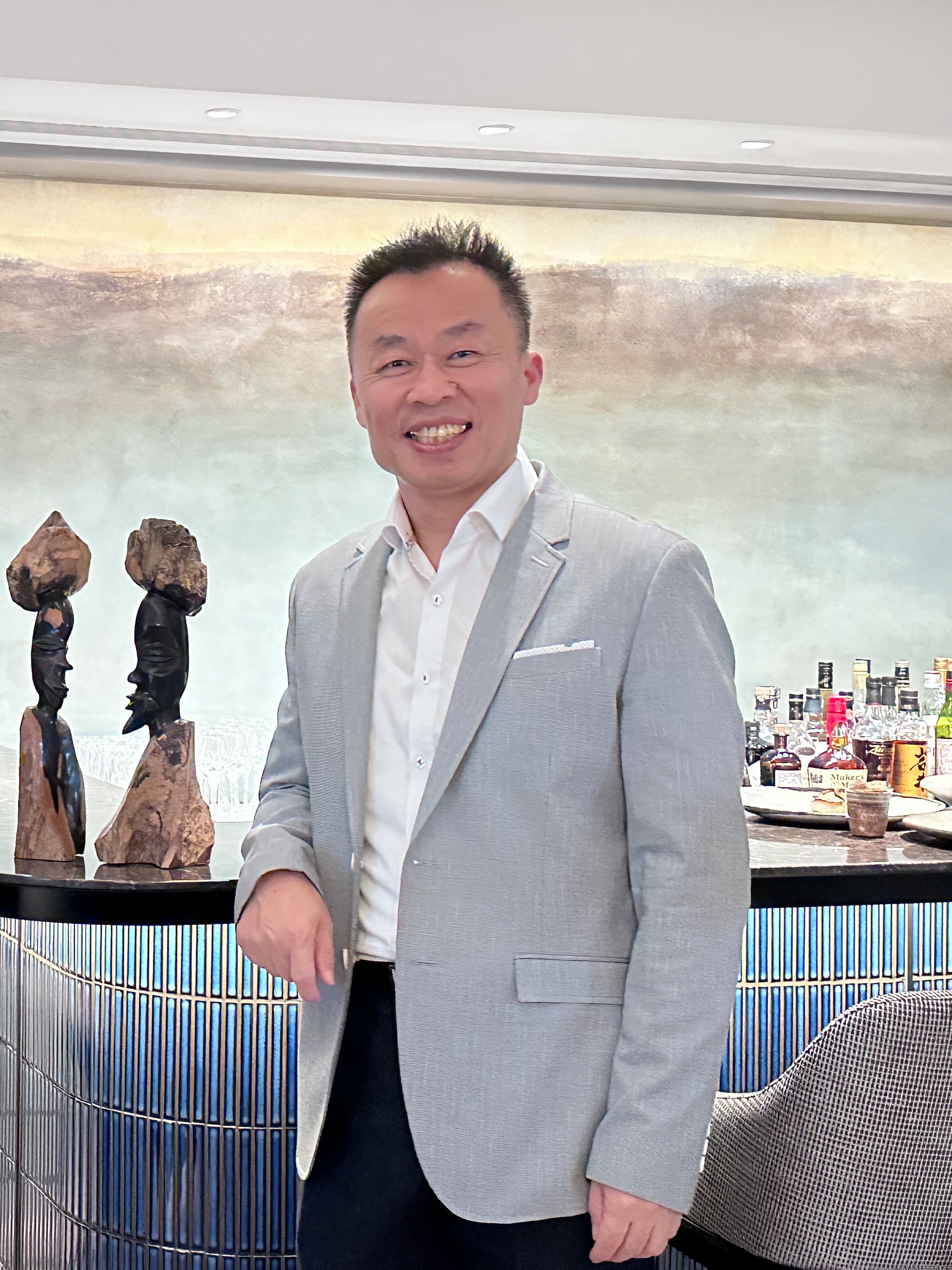佳繽旅遊成立至今已10個年頭，由擁有32年豐富經驗的資深旅遊業者彭文欽一手創立。（陳涵茵攝）