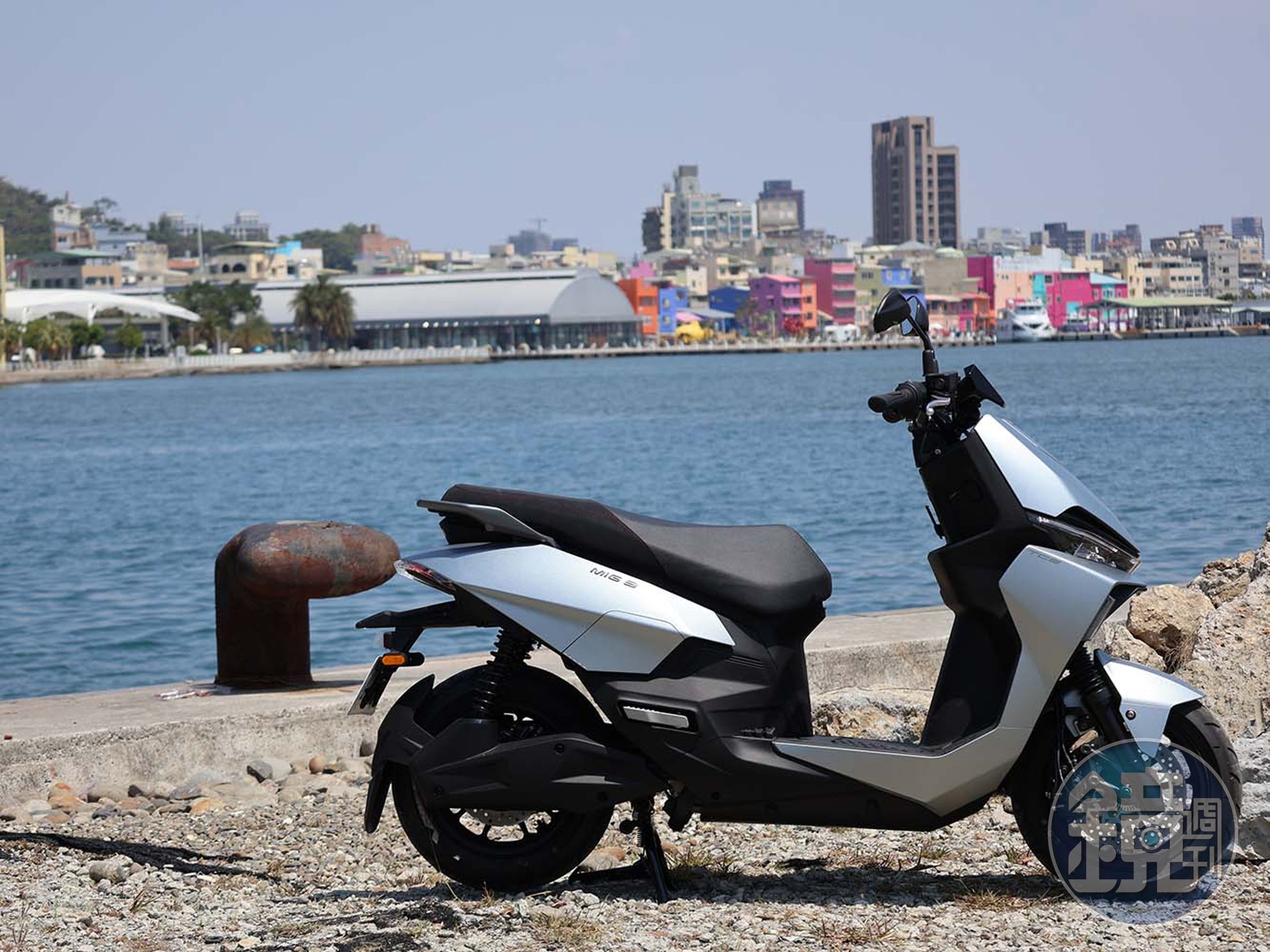 光陽旗下電動車子品牌iONEX推出的旗艦車款MiG9，外觀線條相當銳利，全車造型極具張力。