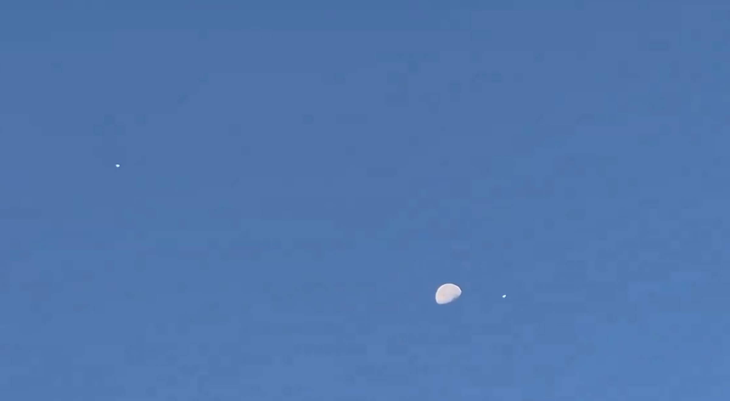 北韓再度投放垃圾氣球,衝擊南韓仁川國際機場一度禁止航班起降。(翻攝自X@ksptwdk)