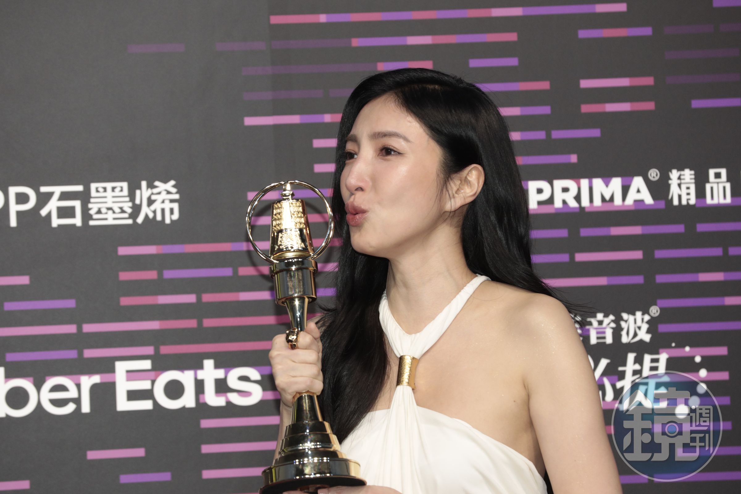 楊謹華以一票之差險勝曾沛慈。