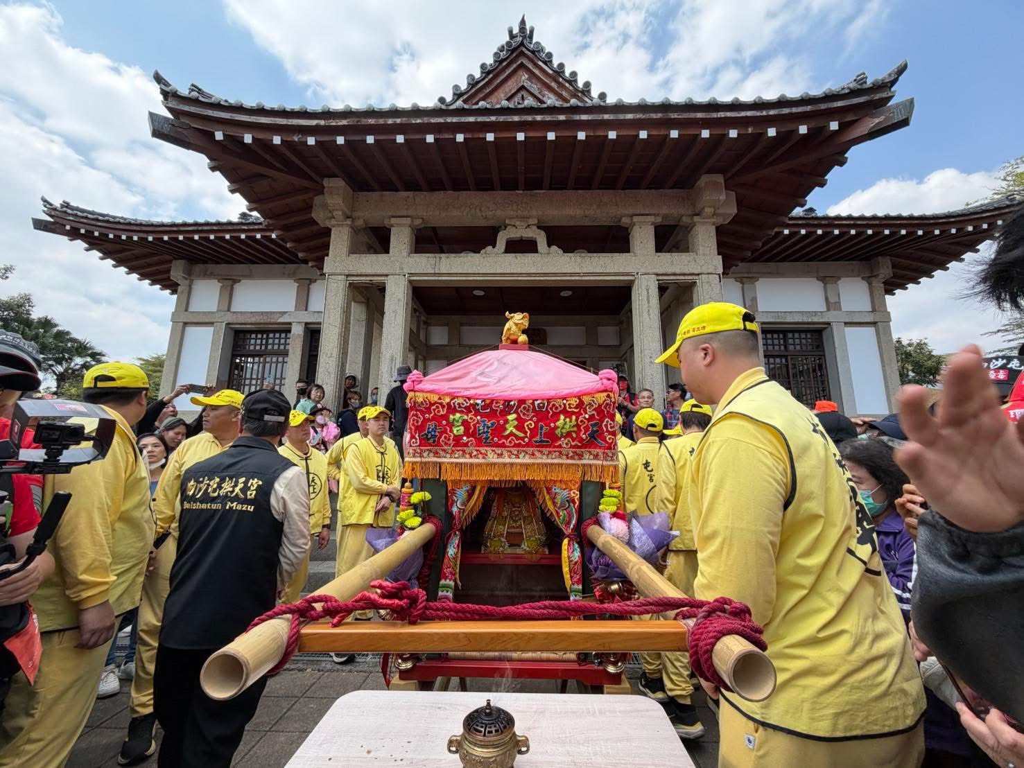 今年香燈腳報名人數突破46萬人，報名踴躍。（翻攝白沙屯拱天宮臉書官網）