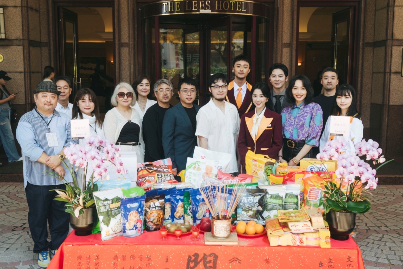 影集《微醺大飯店1980s》，日前在高雄麗尊酒店舉辦開鏡儀式。（一念電影提供）