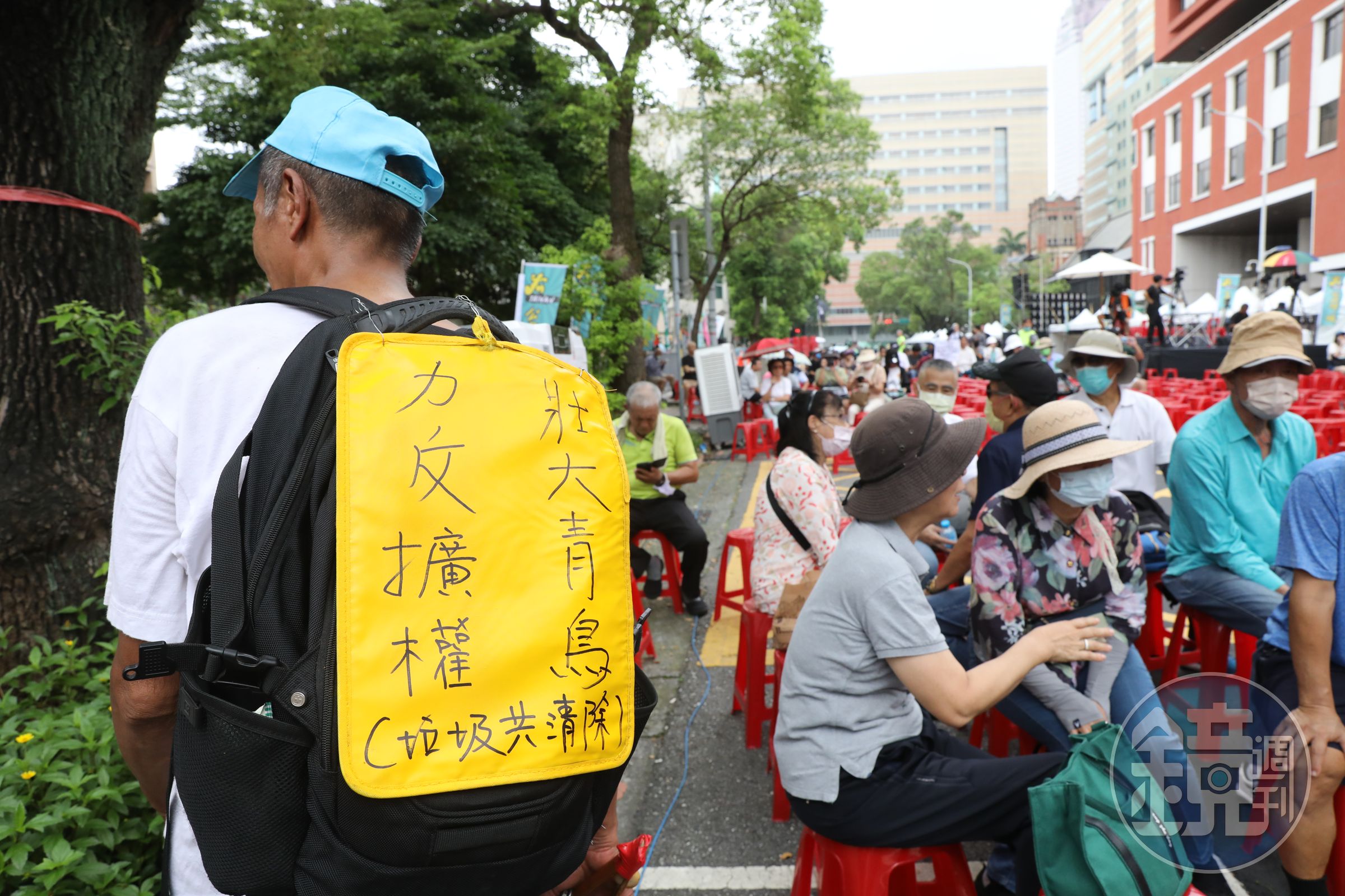 青鳥行動自19日起就在立法院外聚集表態反擴權修法。