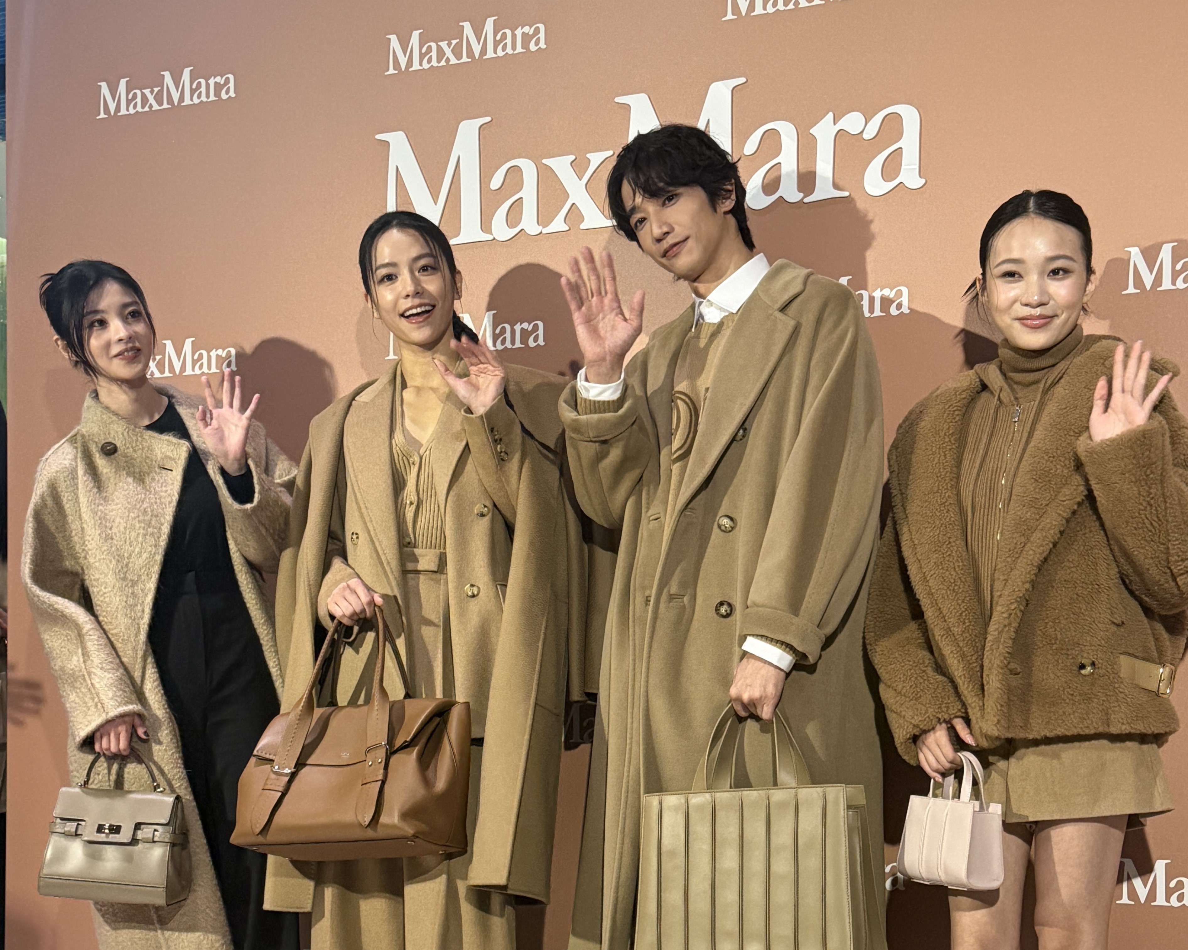 （左起）詹子萱、宋芸樺、劉以豪、林品彤出席Max Mara微風南山專門店開幕活動。