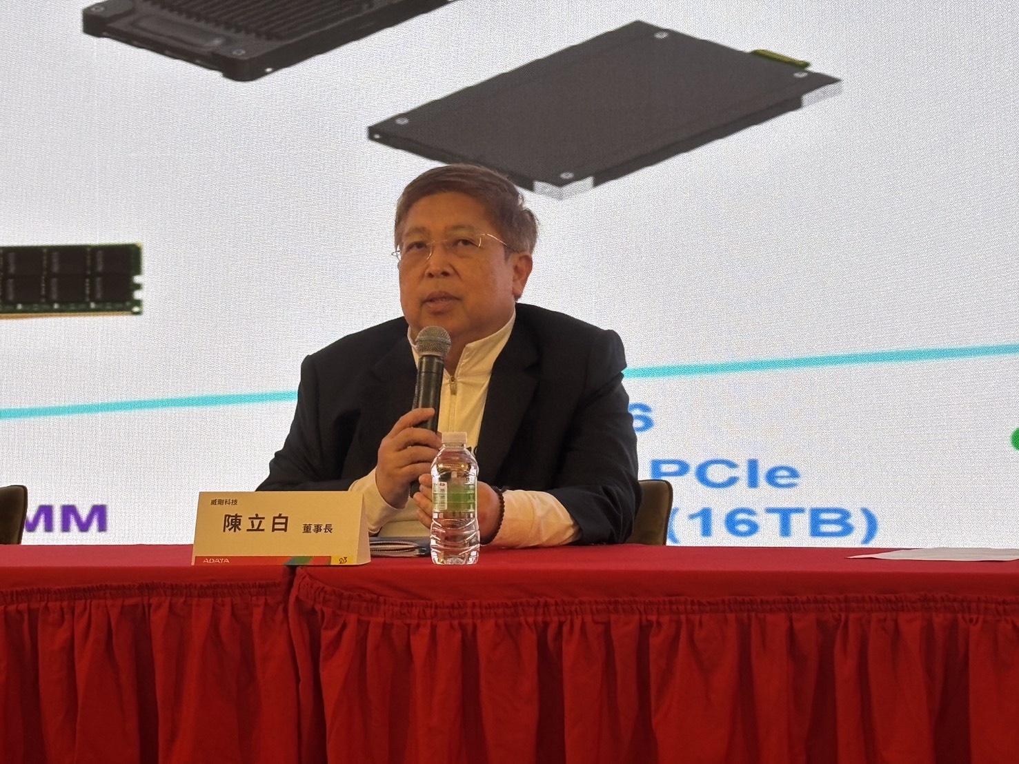 威剛董事長陳立白對公司今年營運表現非常樂觀。