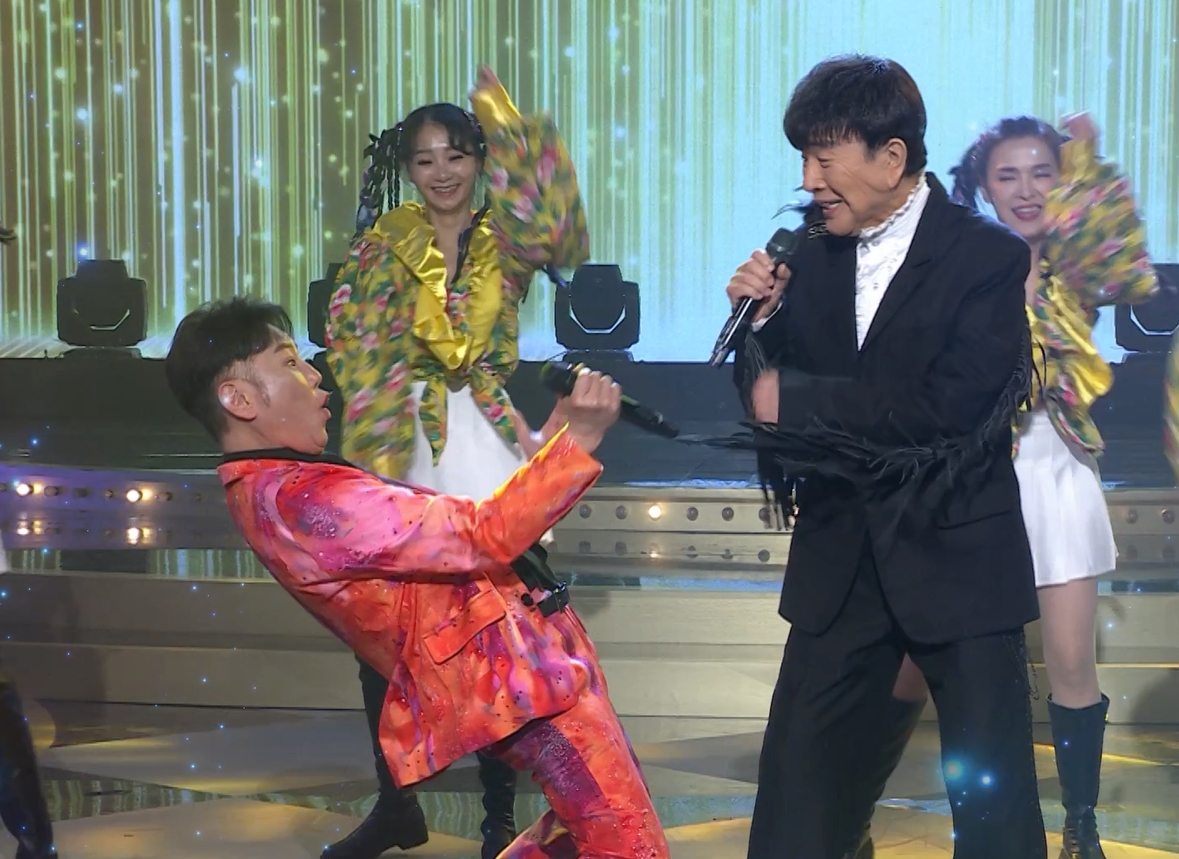 謝雷上《超級冰冰Show》錄影。（民視提供）