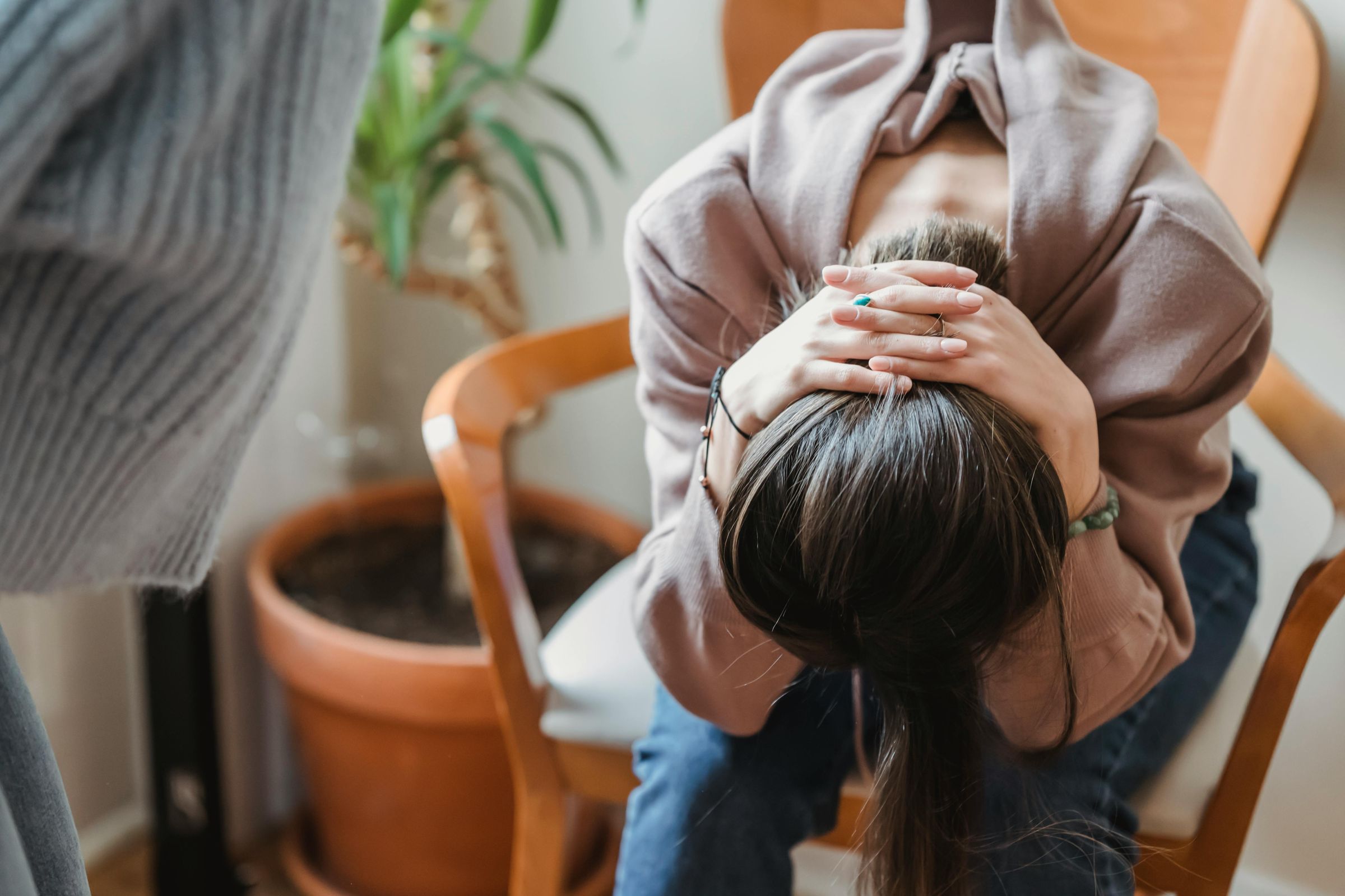 有位女性在網路論壇po文，抱怨準老公「孝道外包」的想法，讓她超級傻眼。（示意圖，取自pexels）