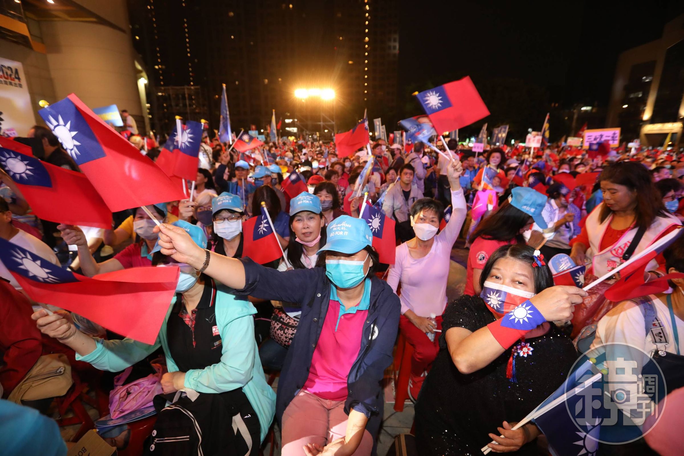 侯友宜造勢,不僅多名大咖到場力挺,現場民眾也相當熱情。