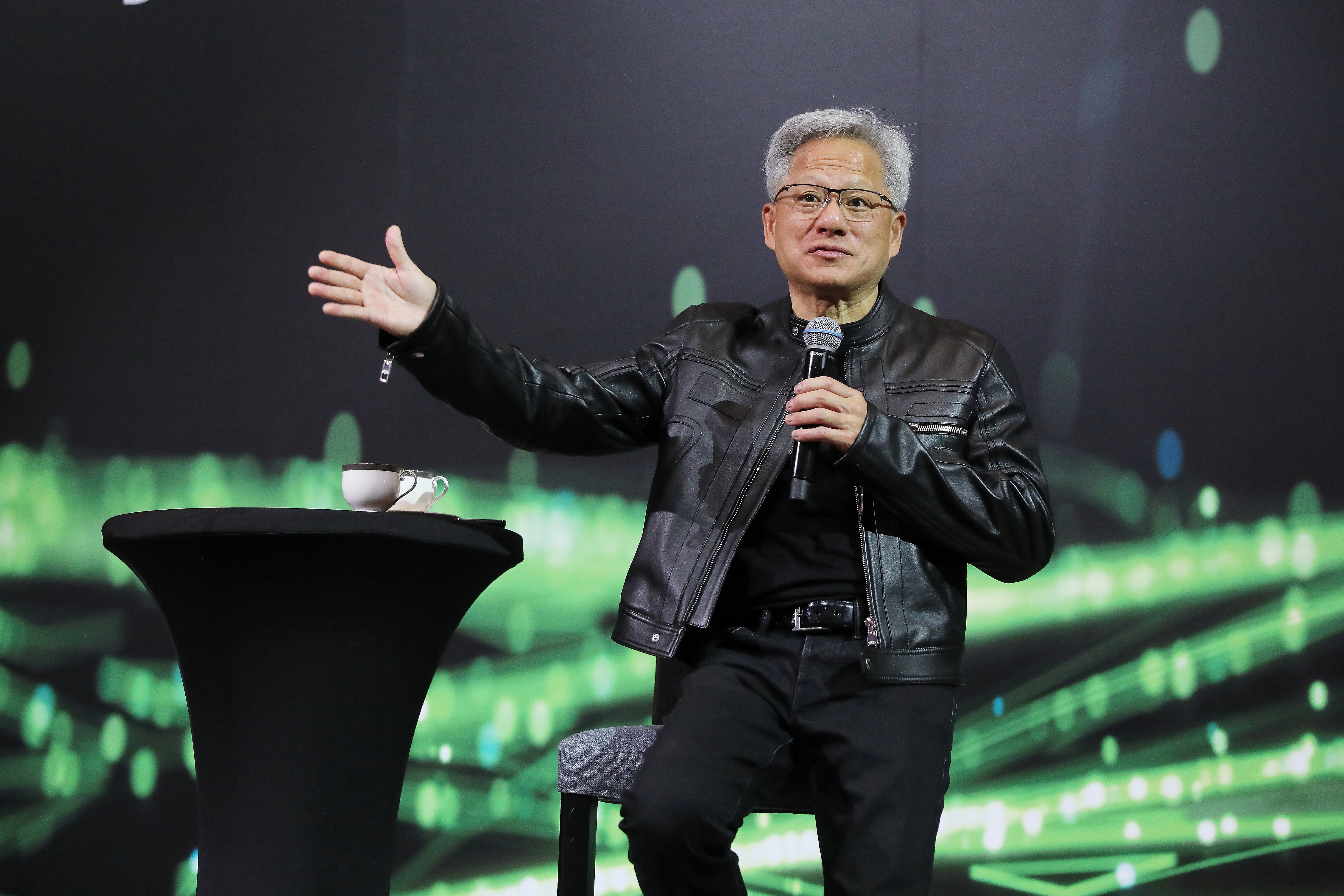 黃仁勳證實張忠謀的狀態非常好。（本刊資料照）