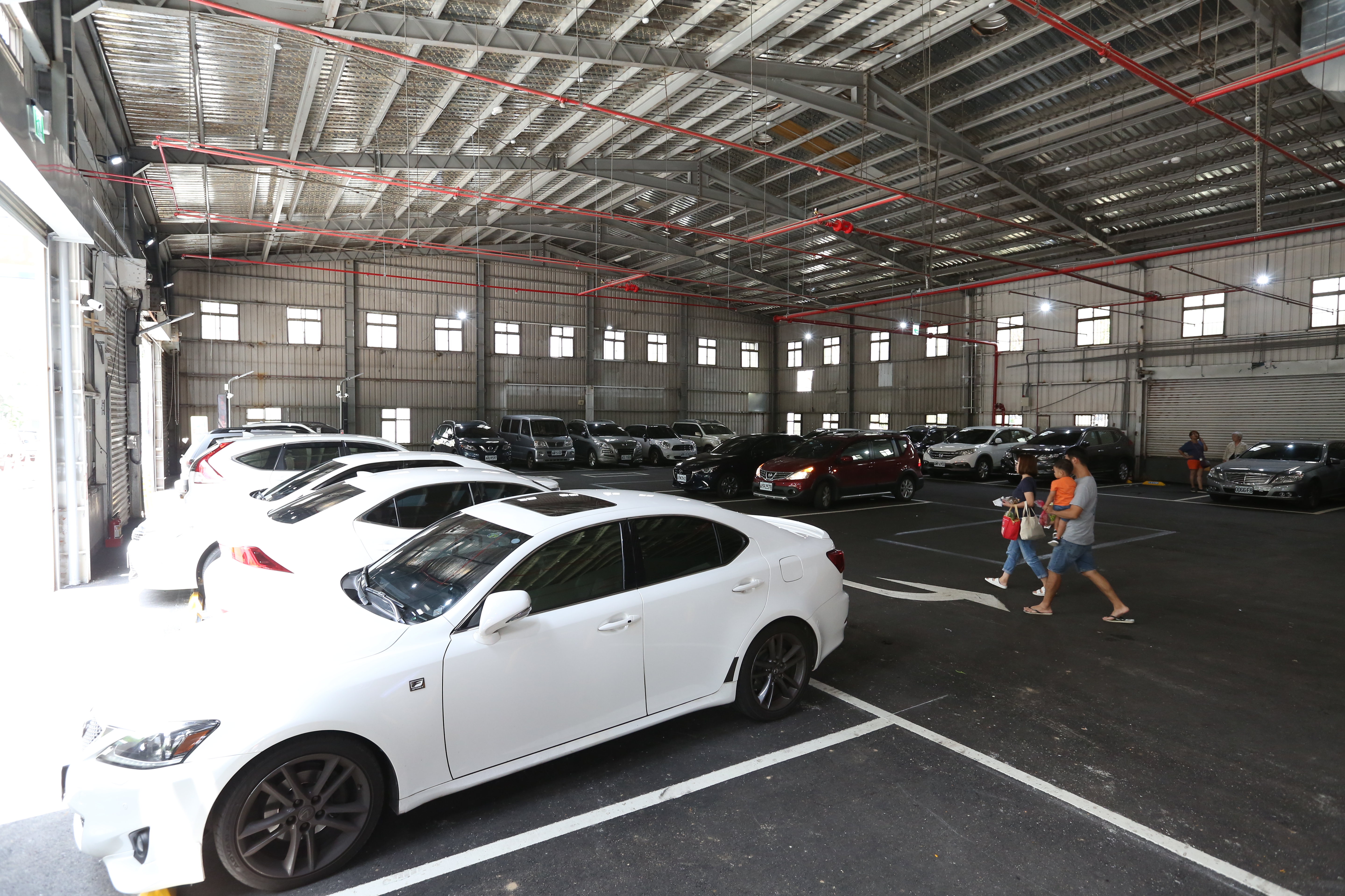 今年汽機車牌照稅於4月1日開徵，繳納期限至4月30日。（示意圖，本刊資料照）