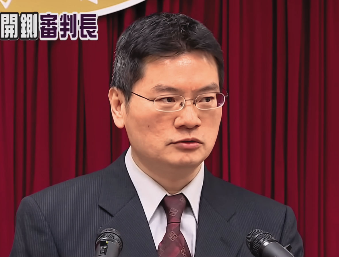 高院法官邱忠義（圖）在鍾文智潛逃案出大包，卻獲法評會輕縱。（東森新聞提供）