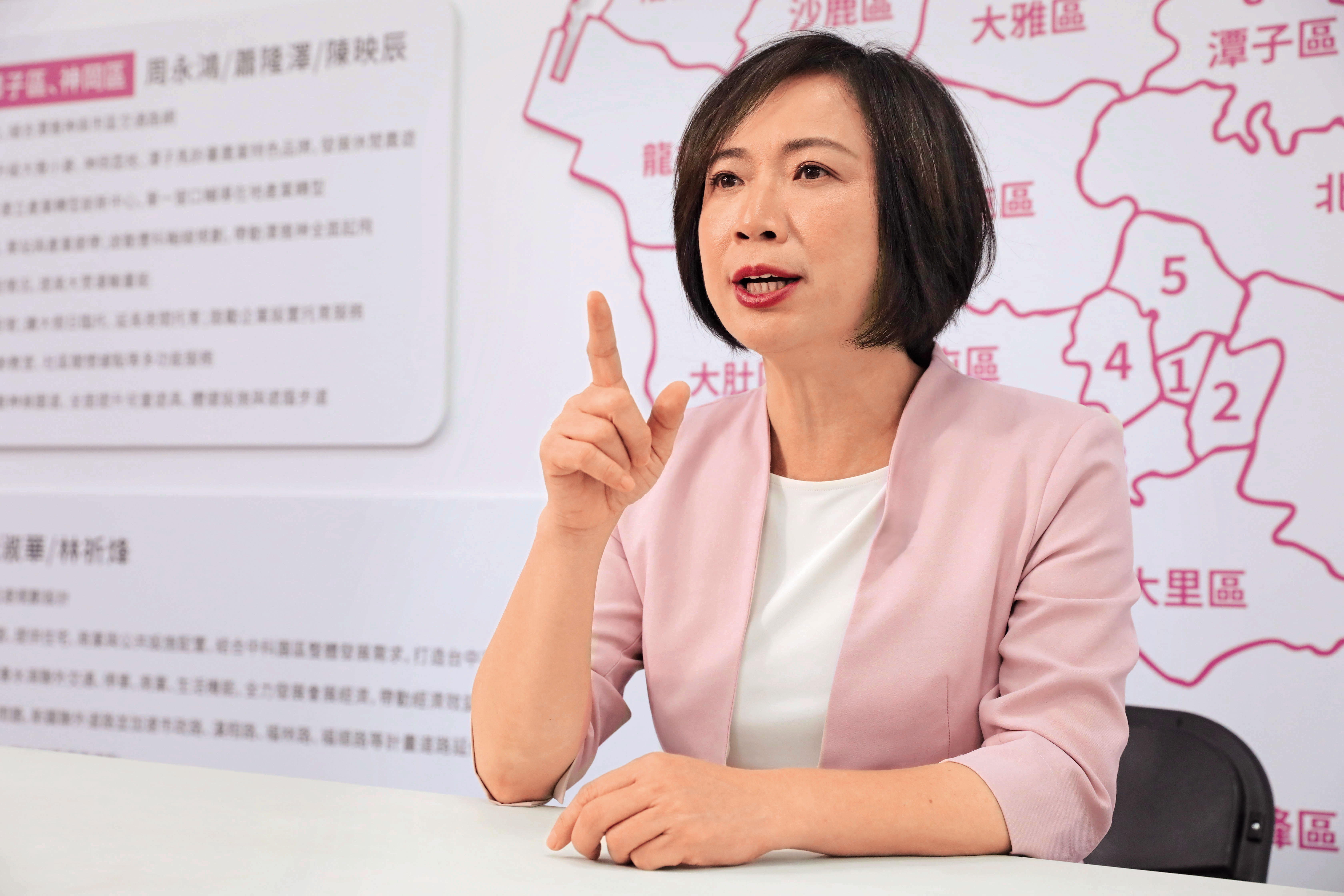 何欣純希望解決市民生活問題,讓城市走向國際化。