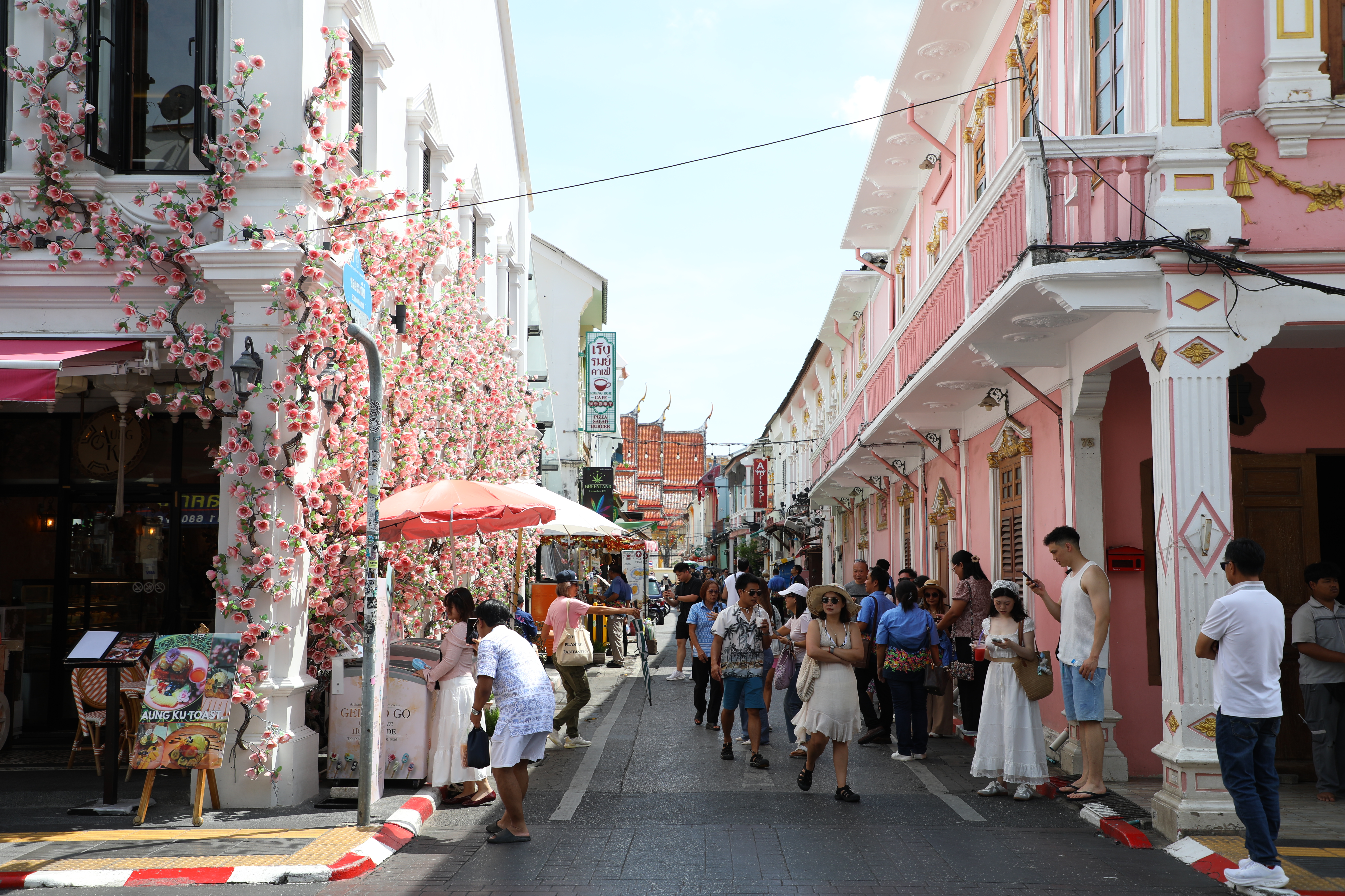 羅曼尼街（Soi Rommani）是一條可愛又好逛的街道，咖啡館與小店林立。