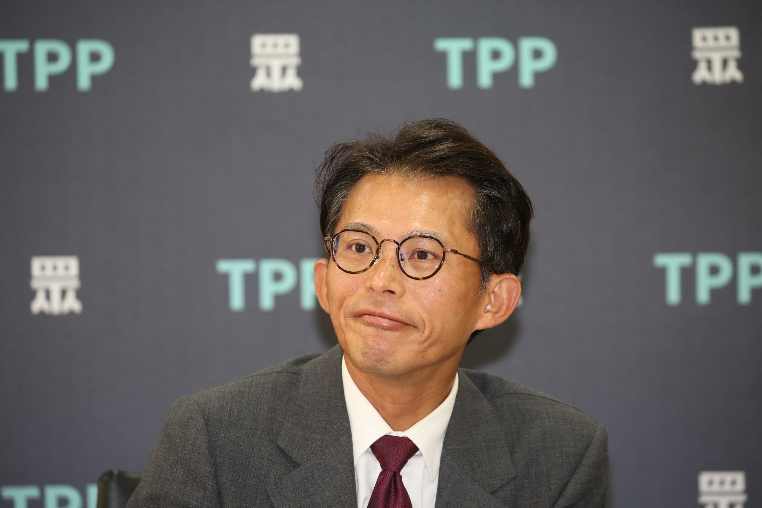 黃國昌被爆組駭客入侵個資，今上午他大動作召開記者會回應。（鏡報董孟航）