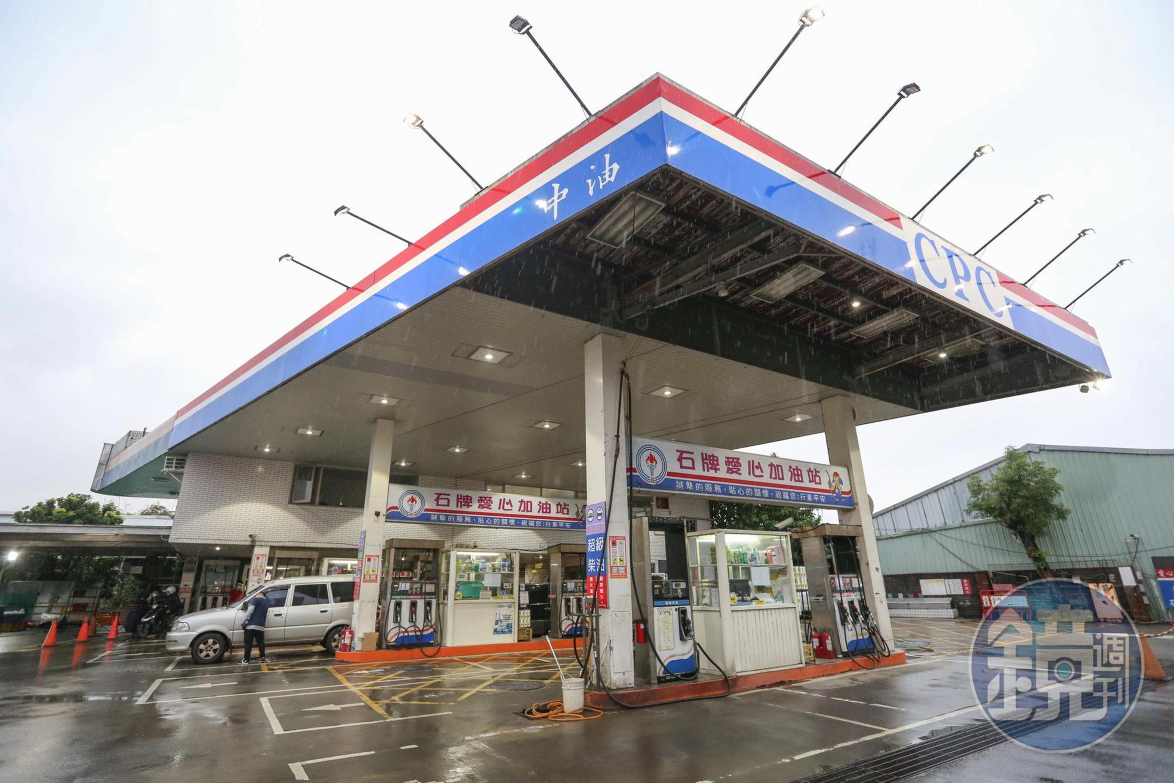 陳姓姊弟集團受電影啟發，竟私鑿中油油管盜取柴油，意圖賺取暴利。（示意圖，本刊資料照）