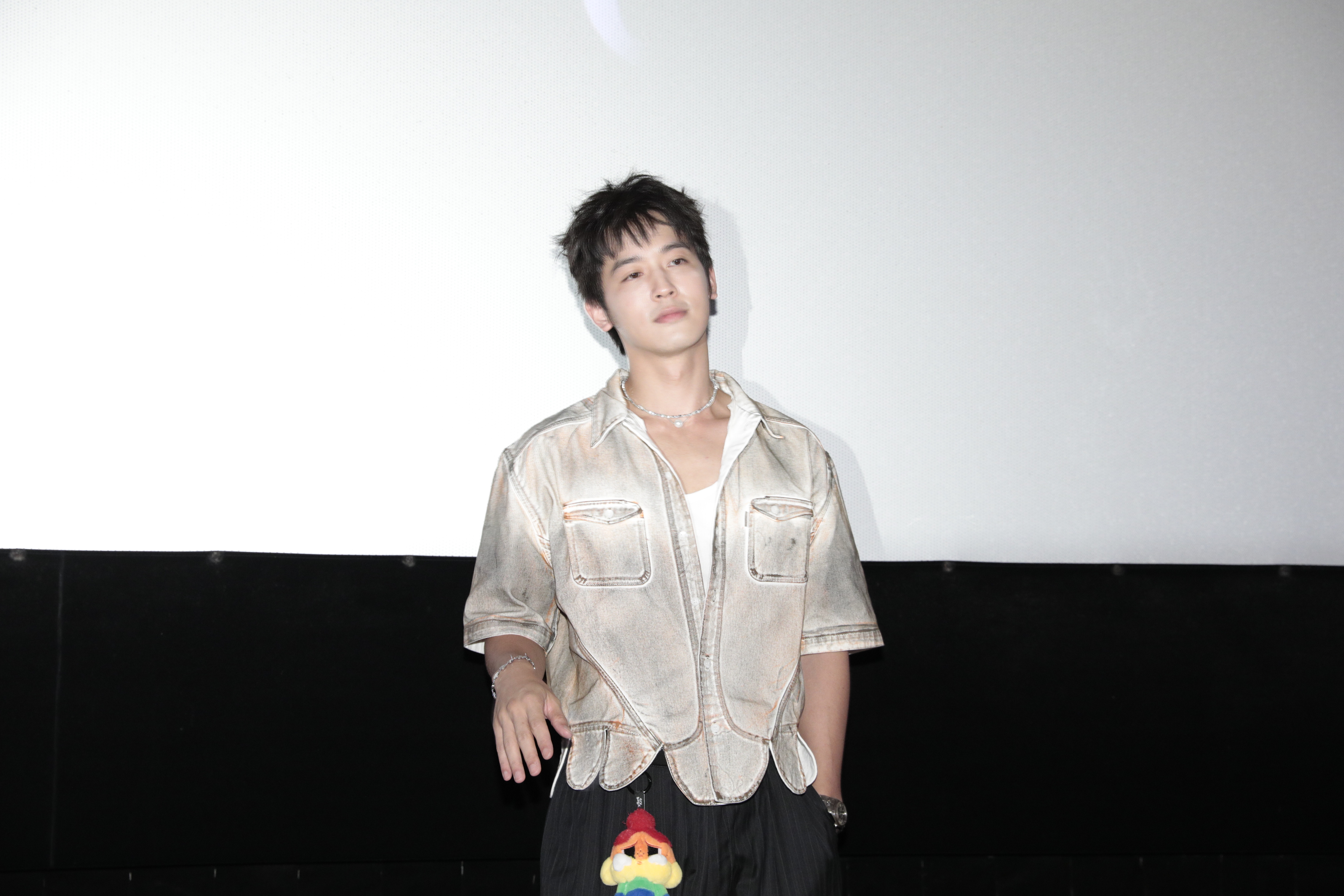 小樂吳思賢相隔9年發行第三張專輯《Let Go》。