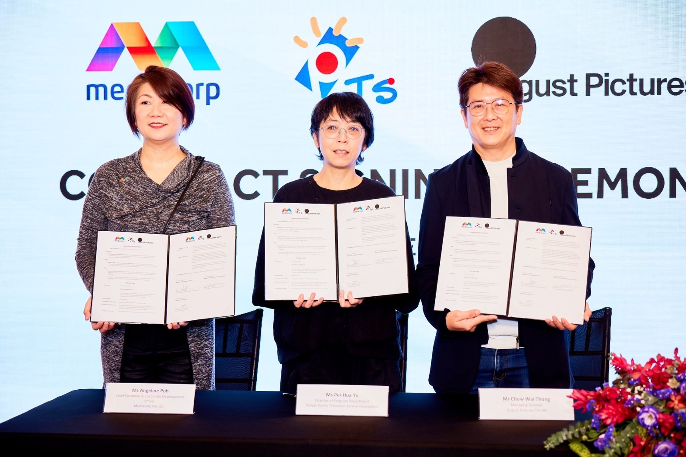 臺灣公共電視與新傳媒今日在新加坡ATF亞洲電視節舉行簽約儀式。（公視提供）