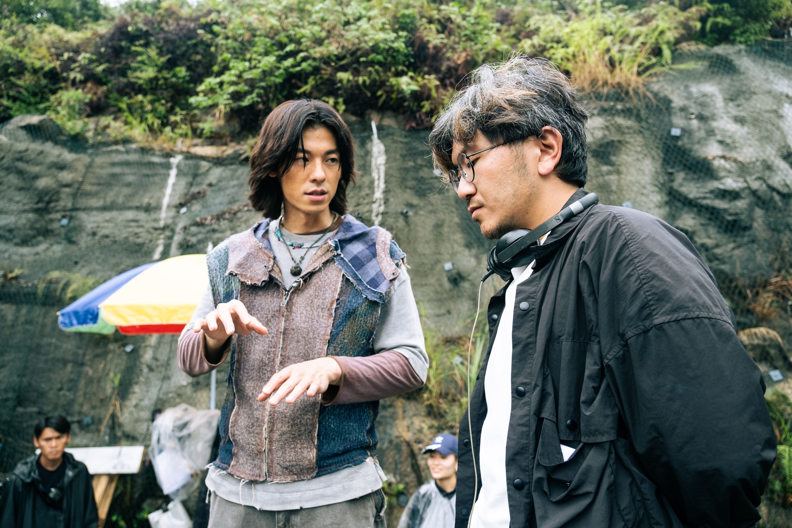 新銳導演龔兆平（右）首部電影《他年她日》請到許光漢（左）主演。 （甲上娛樂提供）