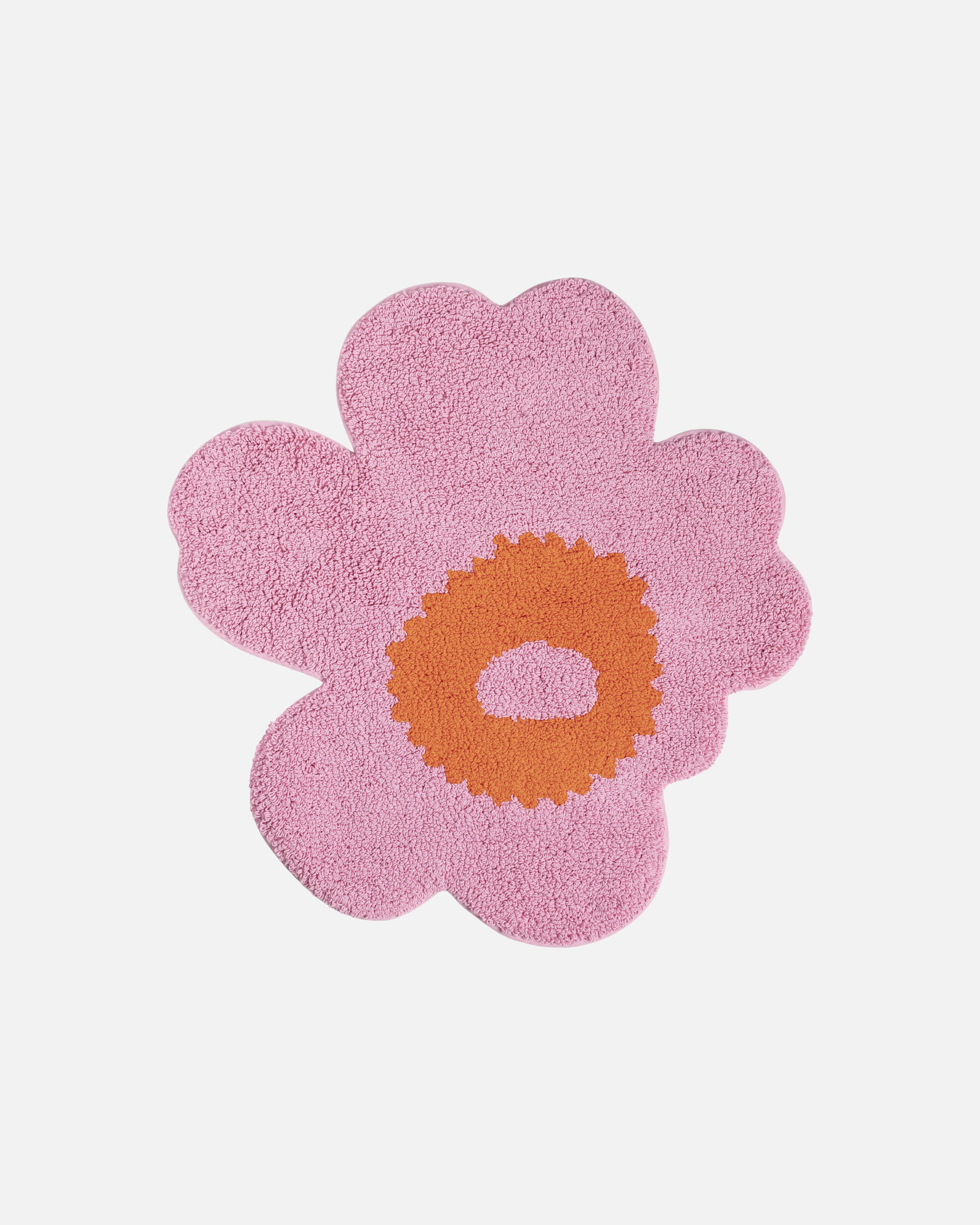 Marimekko牡丹粉Unikko游霓可花形地墊(73x74 cm) 。NT$3,590(俊思提供)