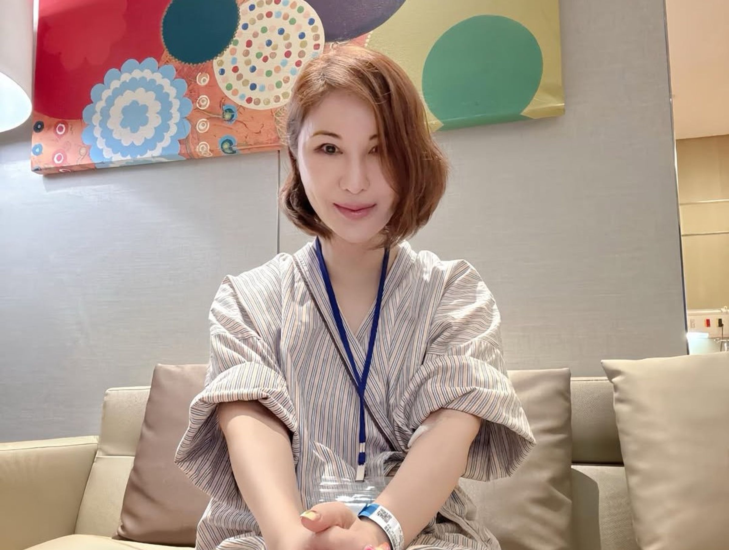 利菁因胃食道逆流住院開刀。(翻攝自利菁臉書)