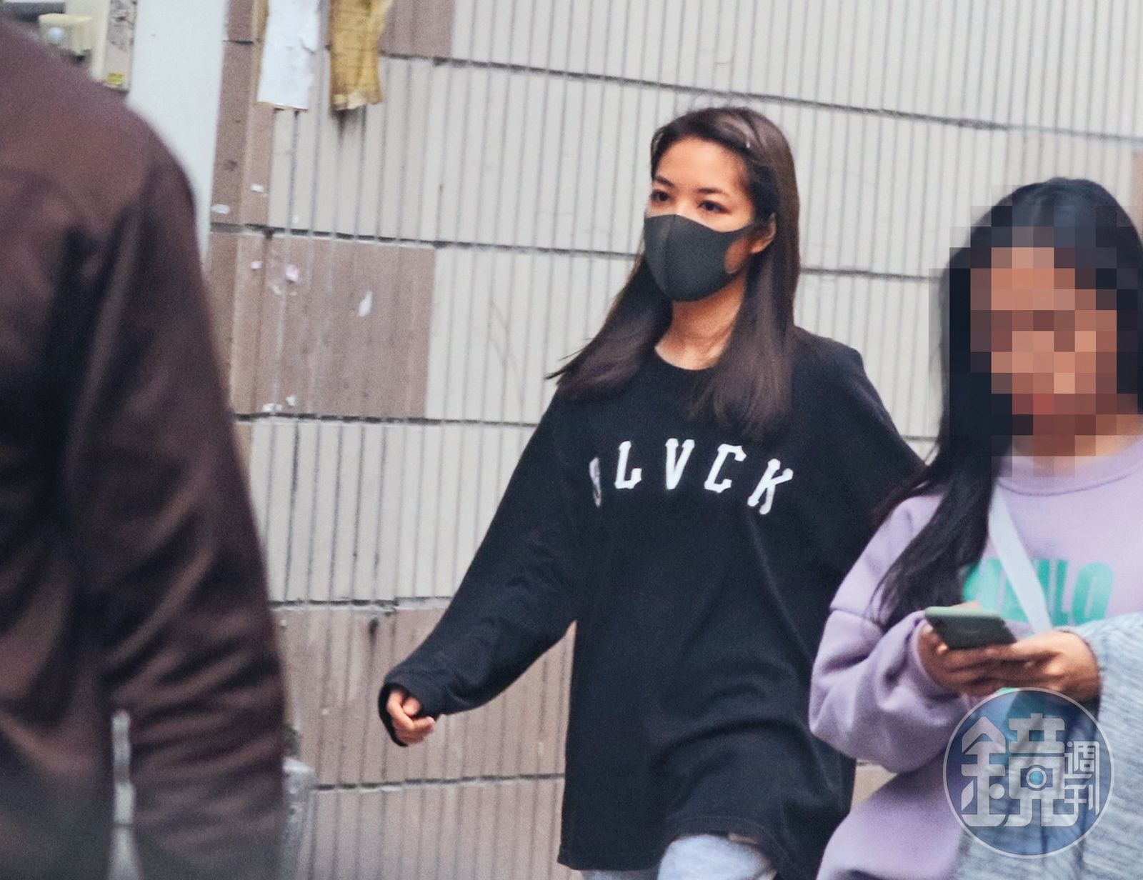 陳柏霖的住處已經讓庭瑄(左)長期入住,可見男方待她如女主人般,傳出婚頭也毫不令人意外