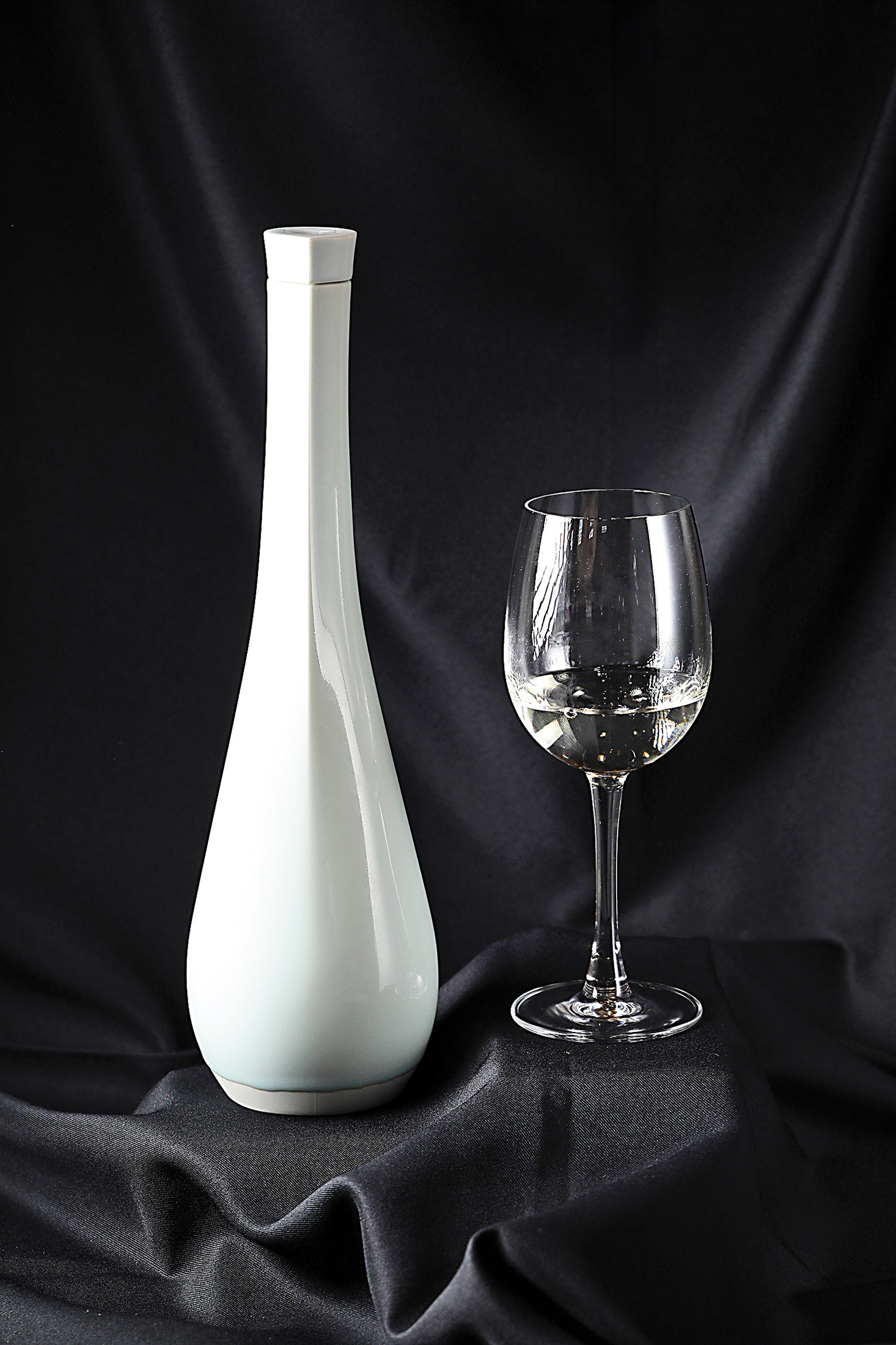 由傳奇釀酒師Régis Camus與「清酒之神」農口尚彥共同打造的「Noguchi Prestige 1」,從瓶身到酒液皆為日本工藝的極致展現,全台限量36瓶。(48,000元/瓶)